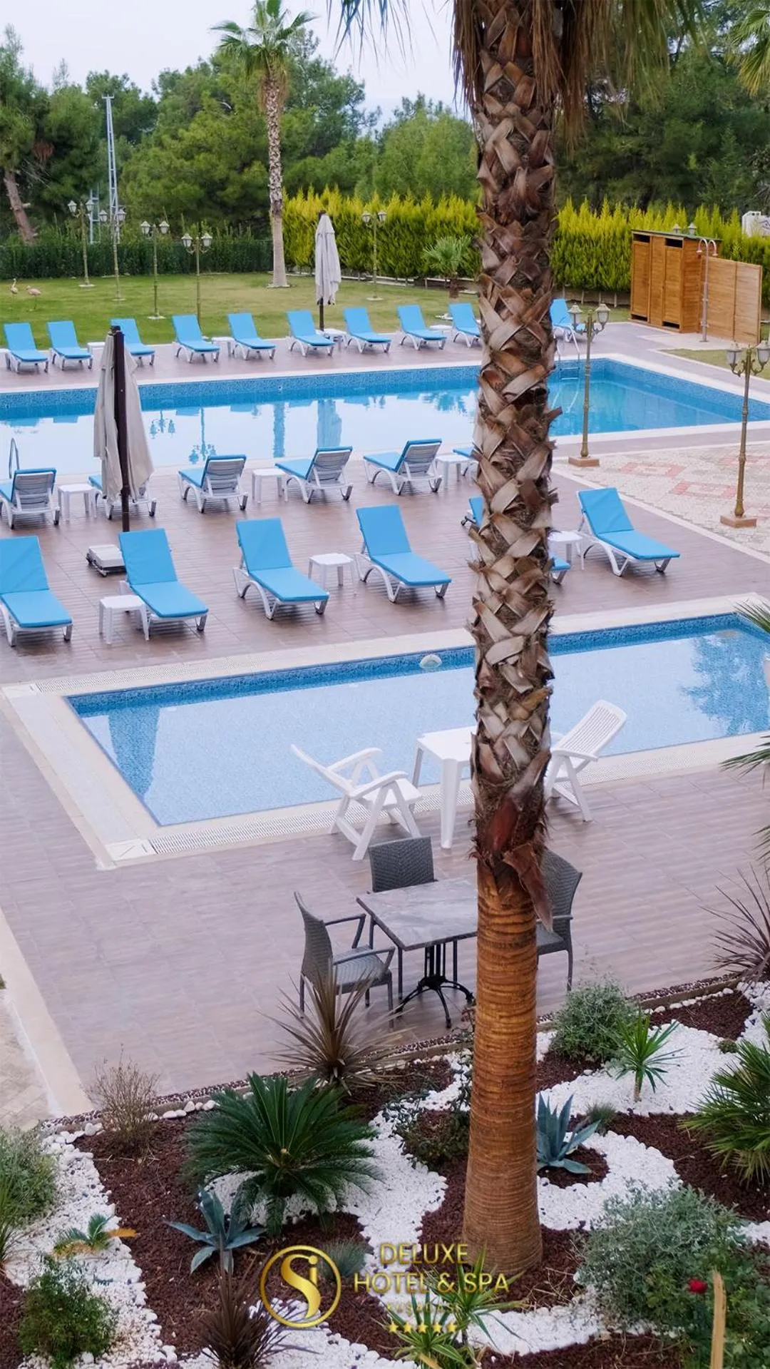 Swimming pool in Si Hotel&Spa