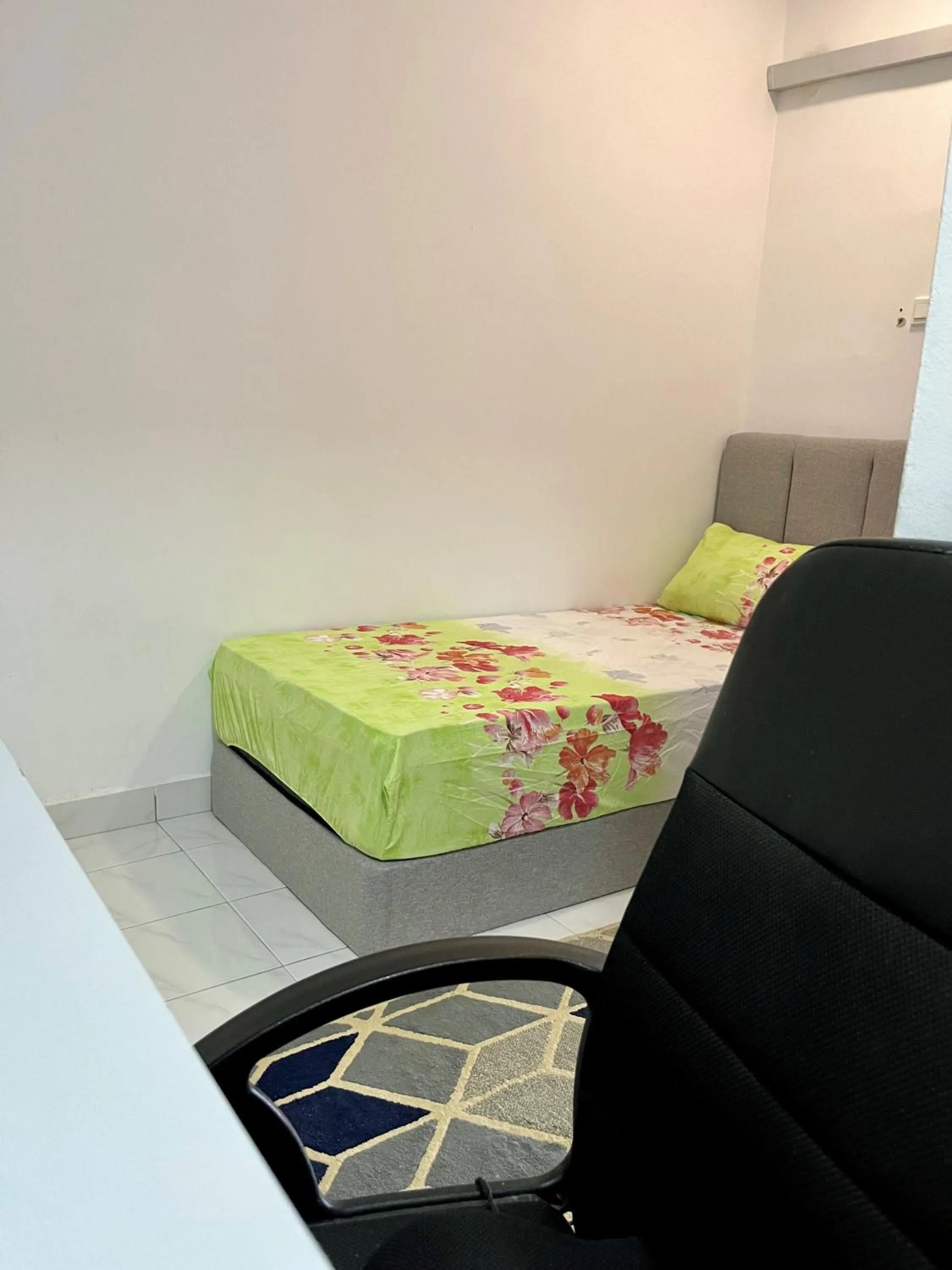 Bedroom, Bed in The Comfy Stay