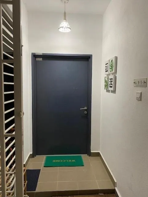 Facade/entrance in The Comfy Stay