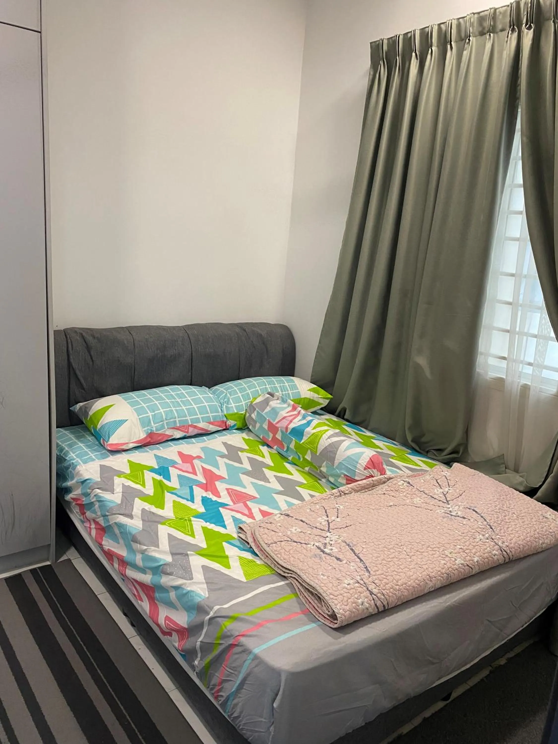 Property building, Bed in The Comfy Stay