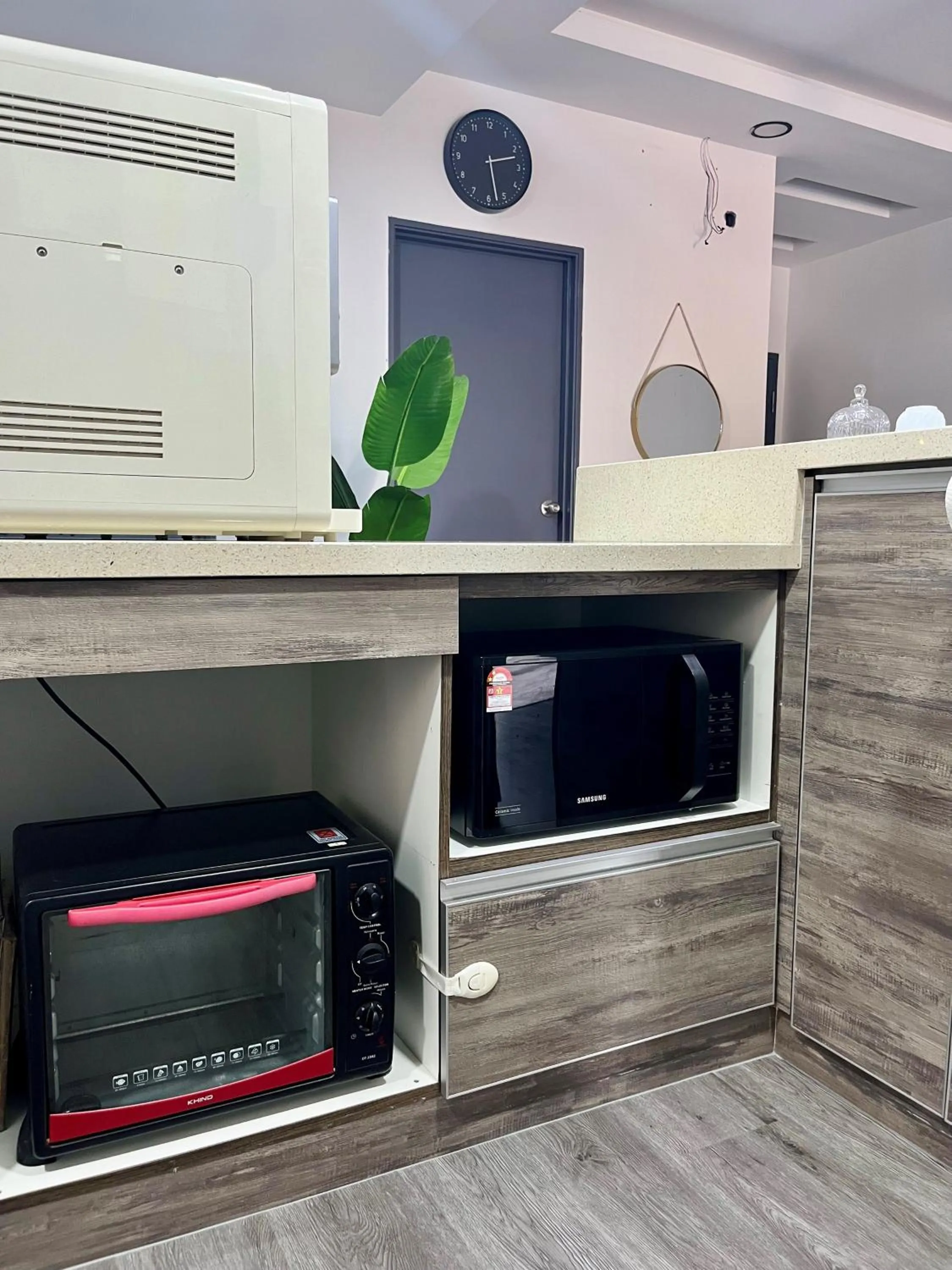 Kitchen or kitchenette in The Comfy Stay