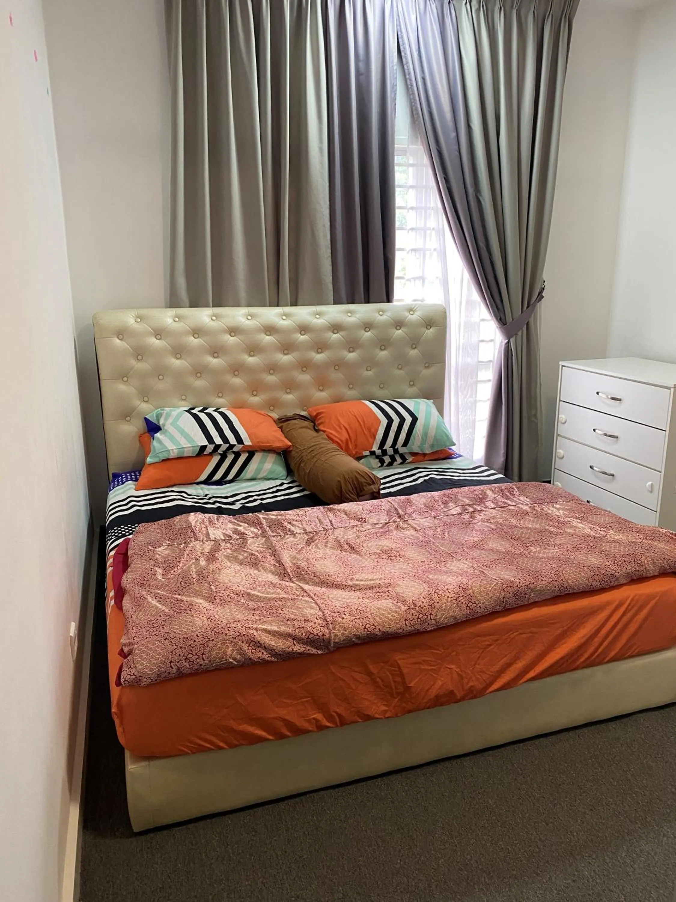 Property building, Bed in The Comfy Stay