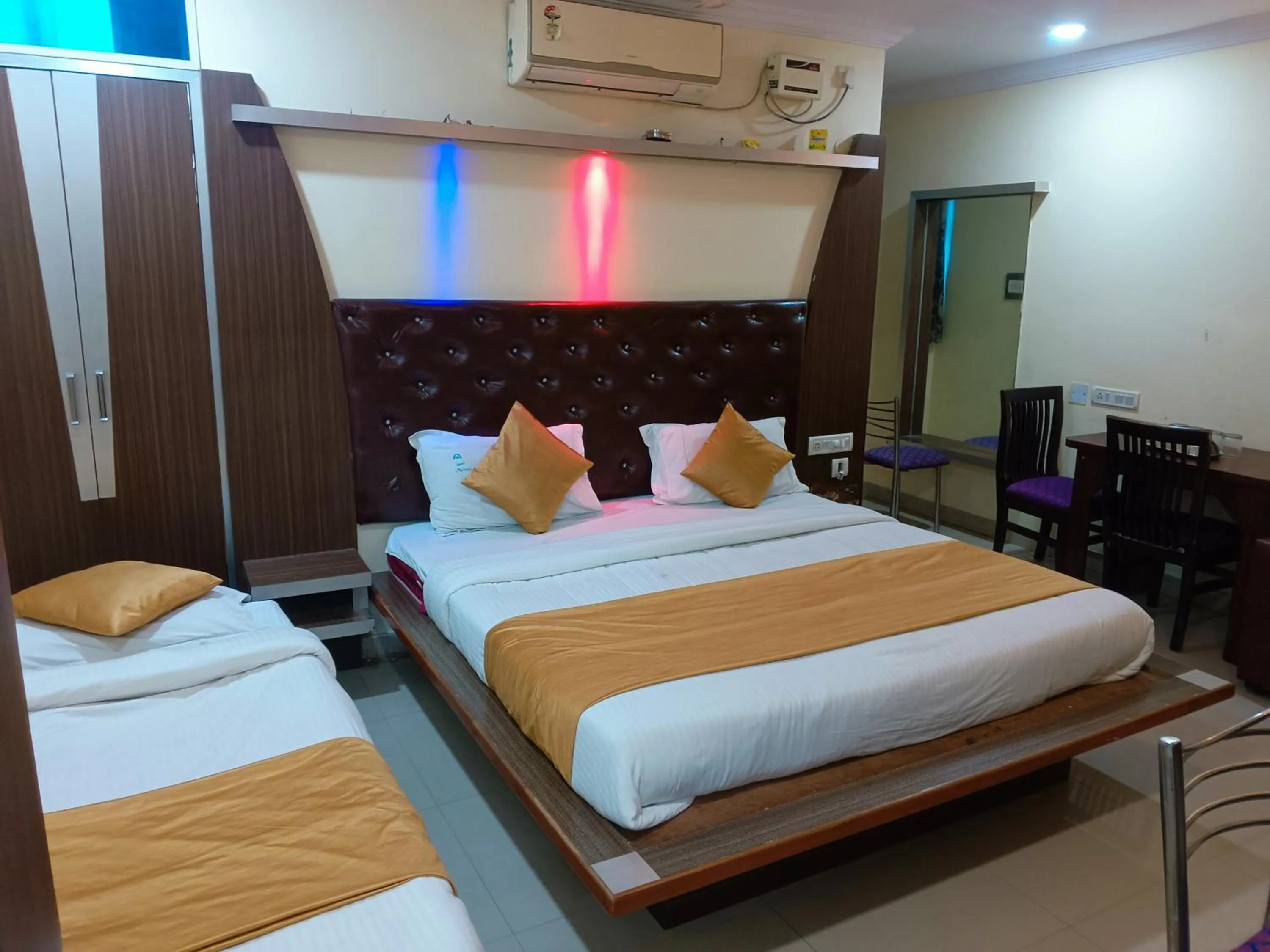 Bed in Hotel golden meridian