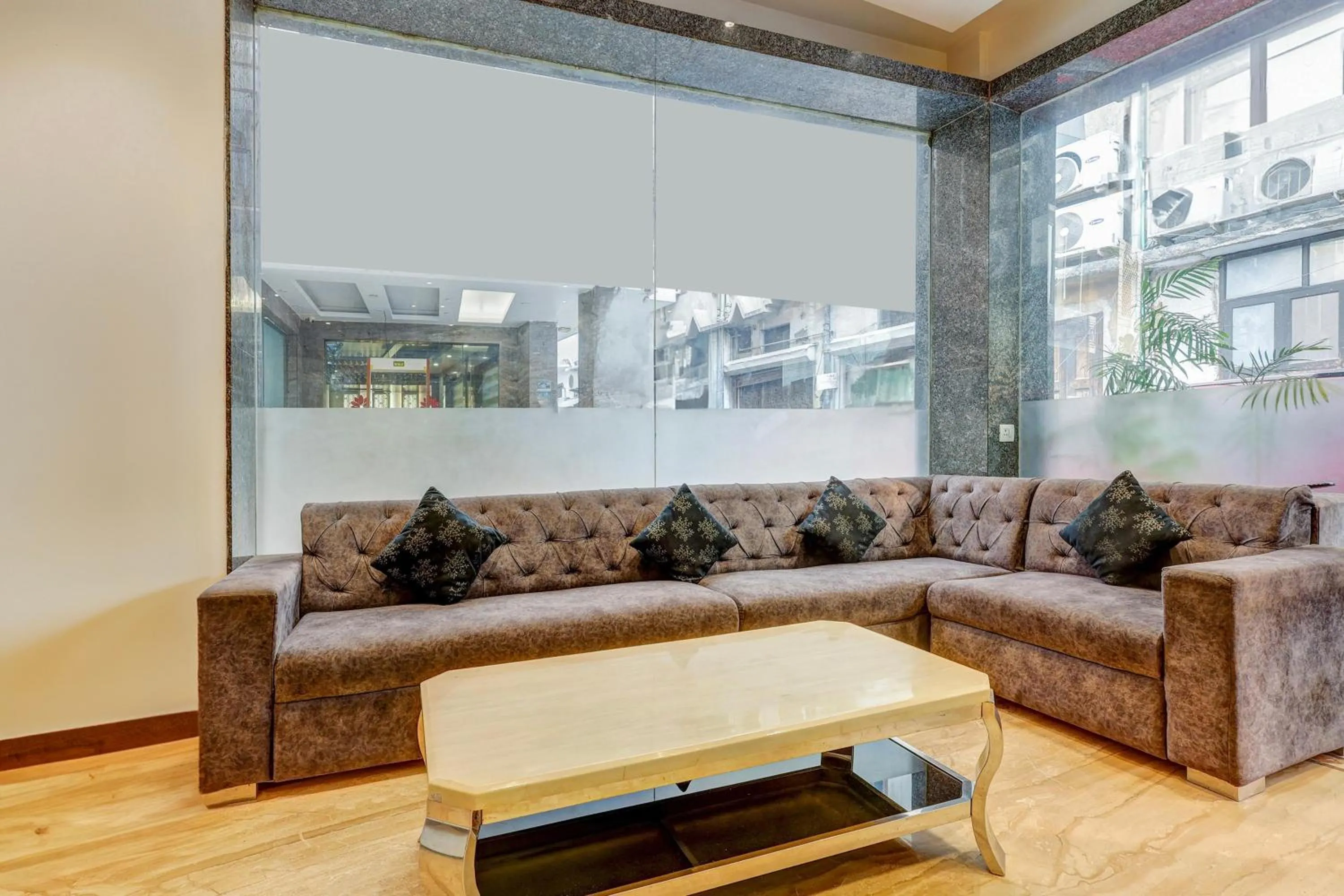 Townhouse Arakashan Road Paharganj Formerly Mohan international