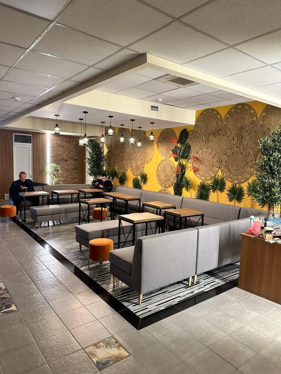 Seating area in Tropica Inn Hotel