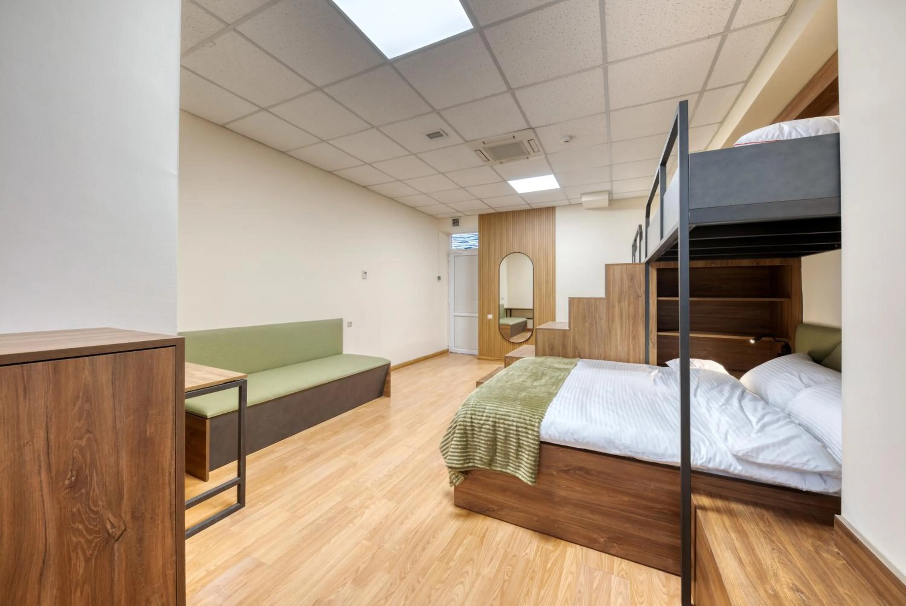 Bed in Tropica Inn Hotel