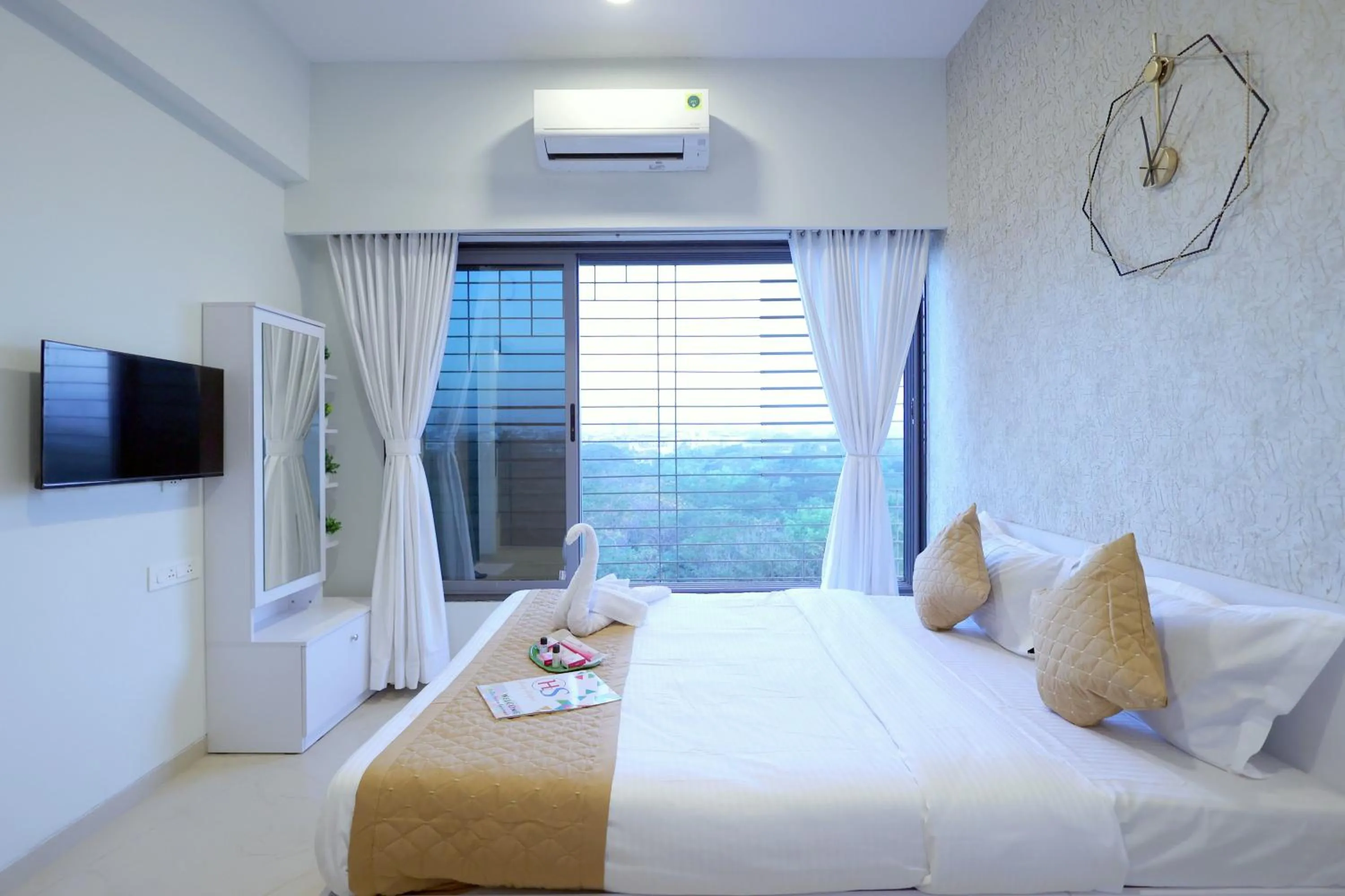 Bed in Gagal Home - Navi Mumbai