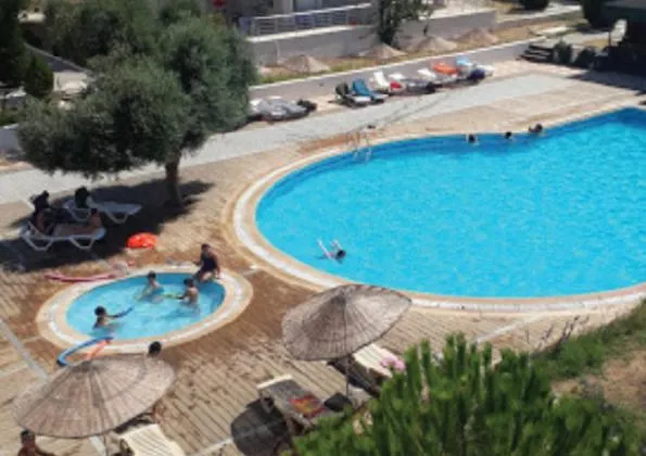 Swimming pool in White Bay Resort