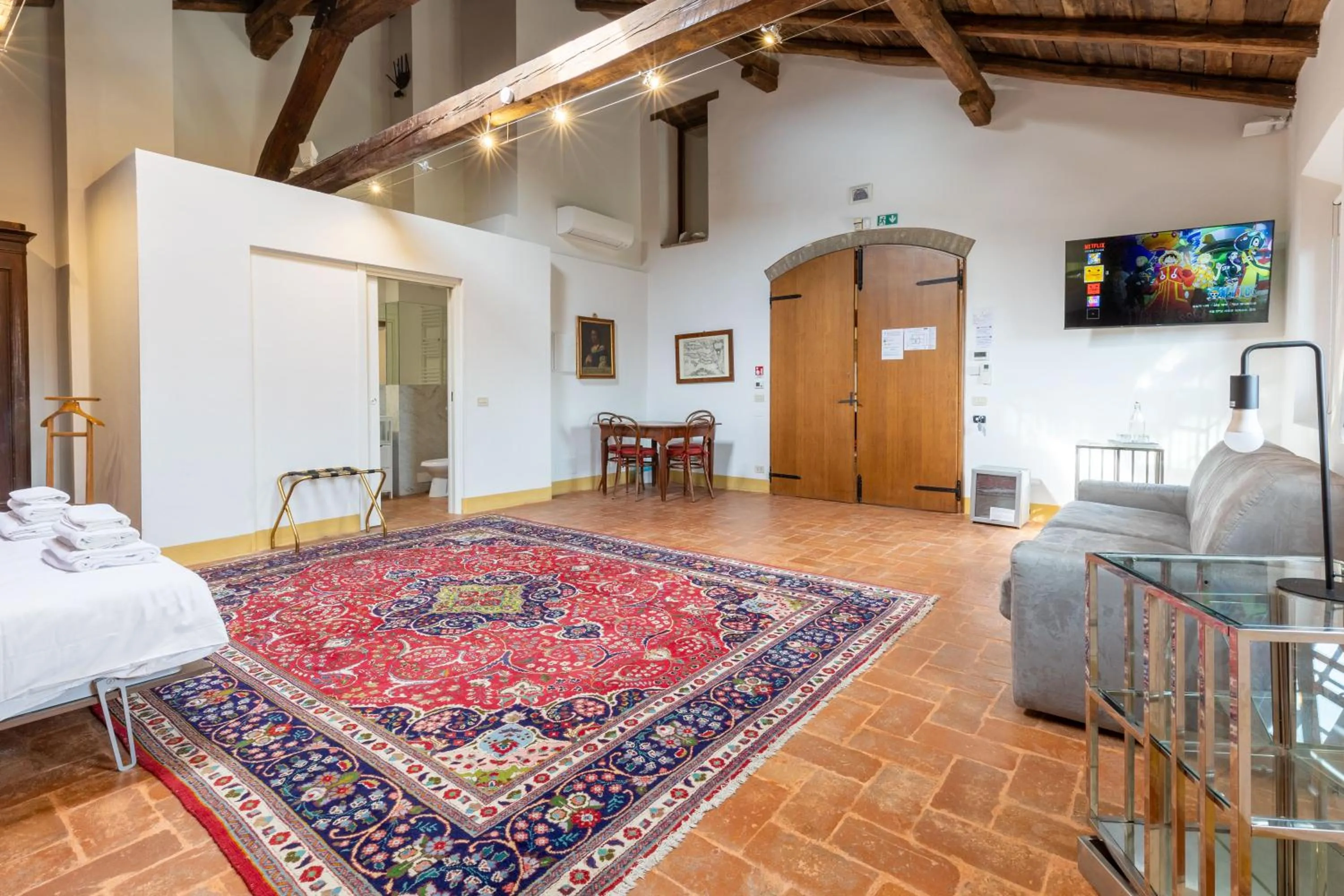 Bed in BolognaRoomscom - Ca' Palazzo