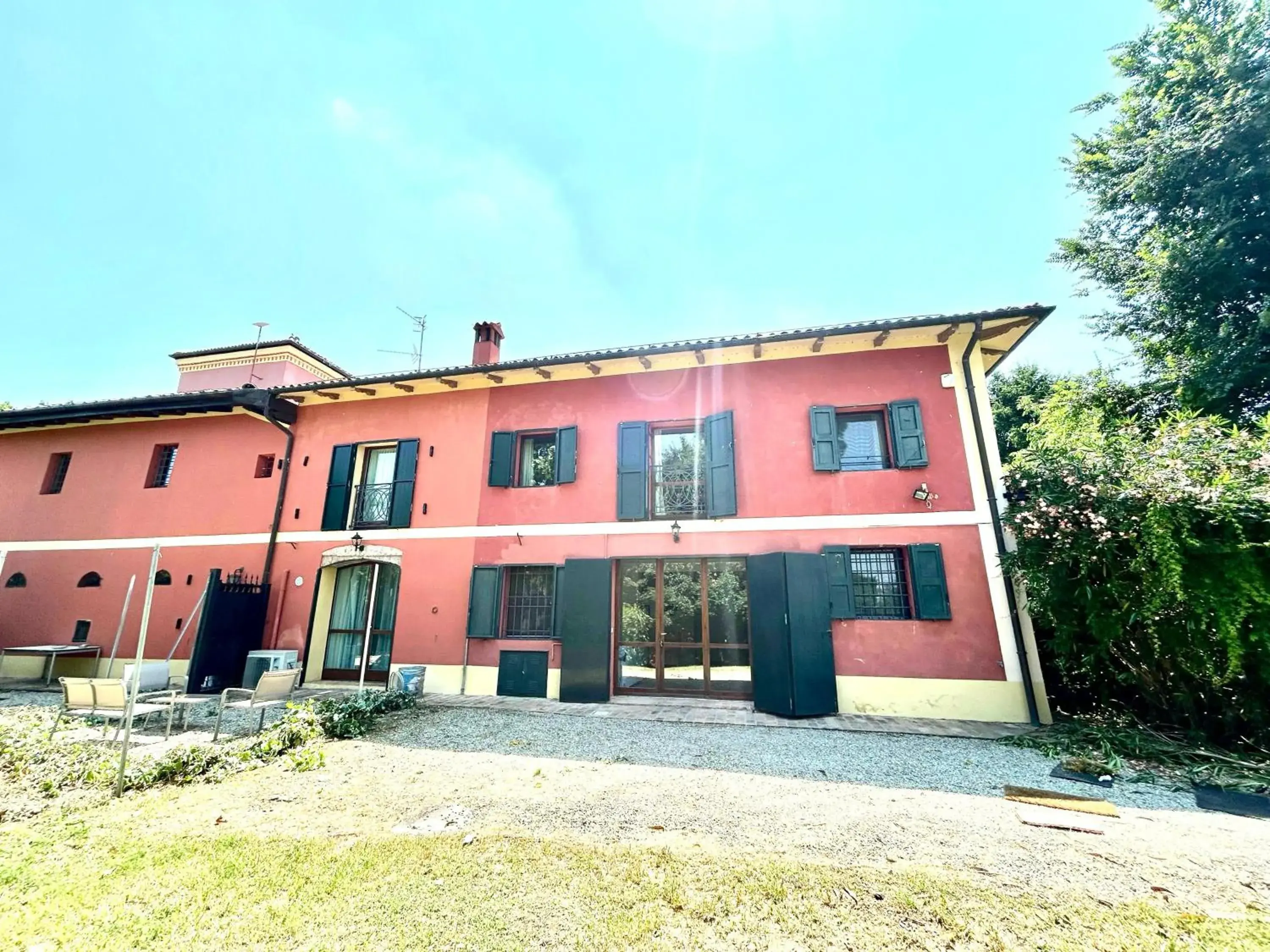 Three-Bedroom Deluxe Apartment in BolognaRoomscom - Ca' Palazzo Three-Bedroom Deluxe Apartment in BolognaRoomscom - Ca' Palazzo