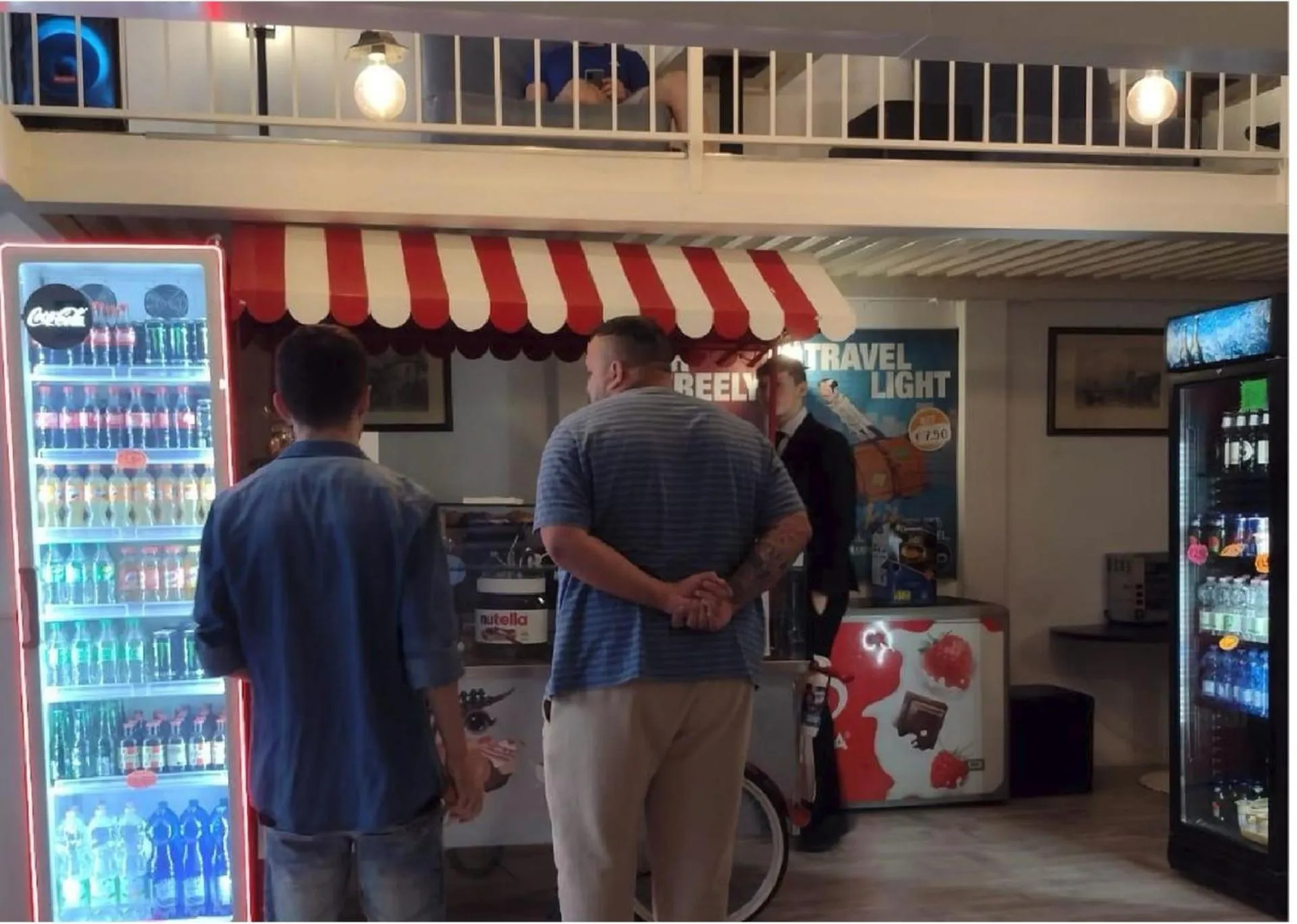 Lobby or reception in New Generation Hostel Como Lake