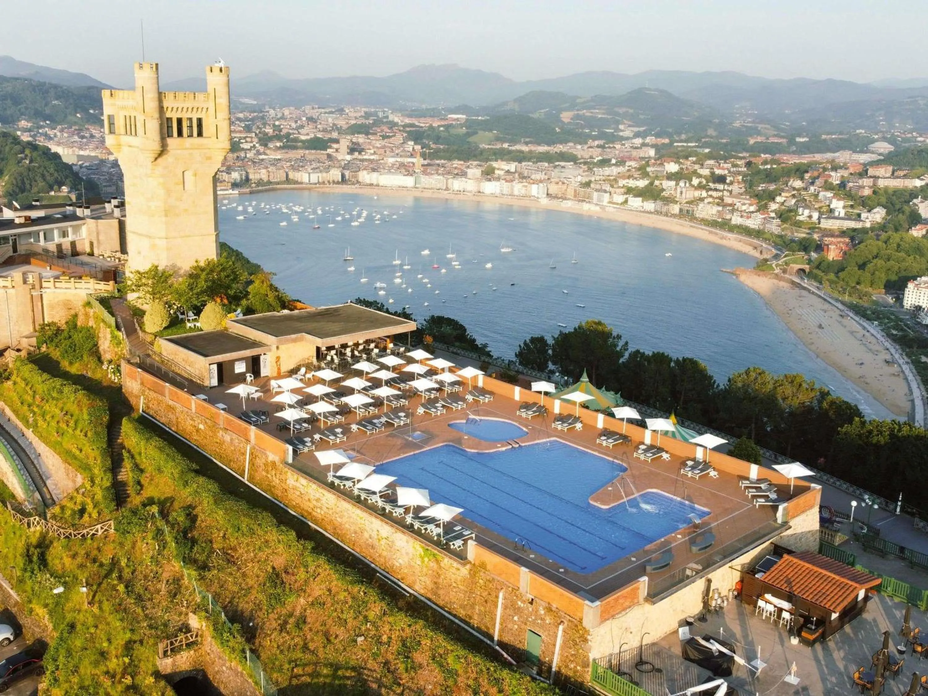 Pool view in Mercure Monte Igueldo