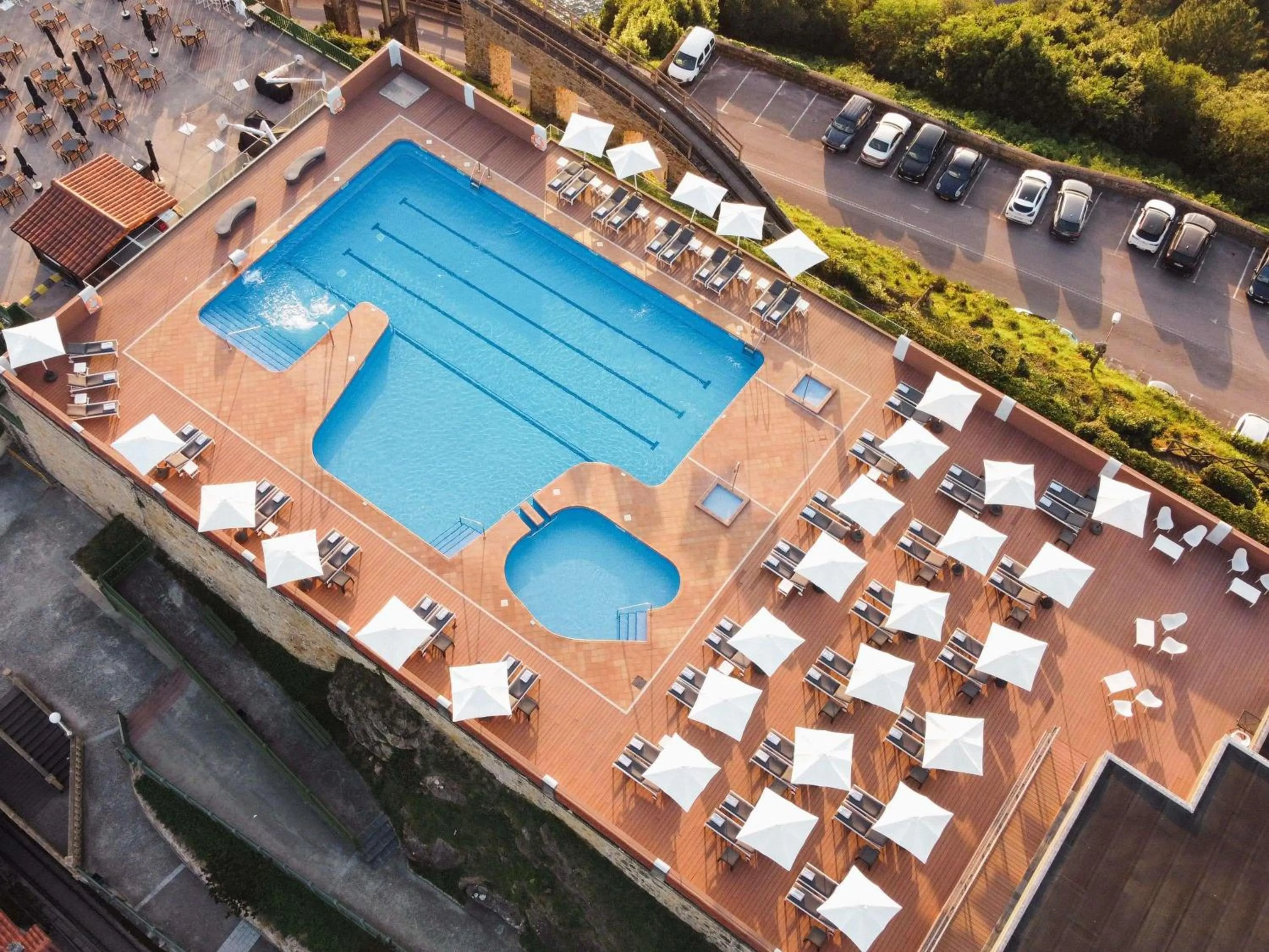 Pool view in Mercure Monte Igueldo