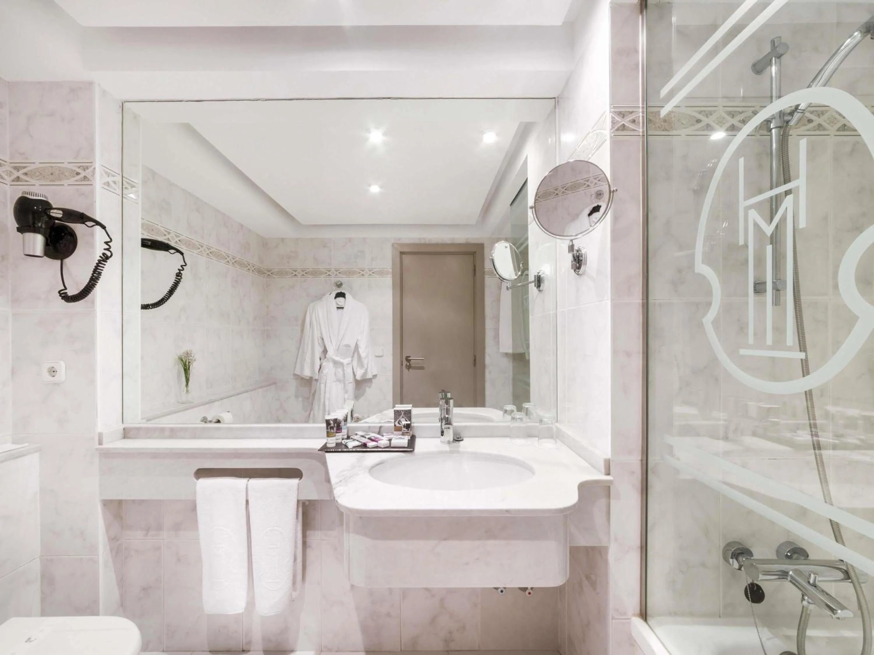 Bedroom in Mercure Monte Igueldo