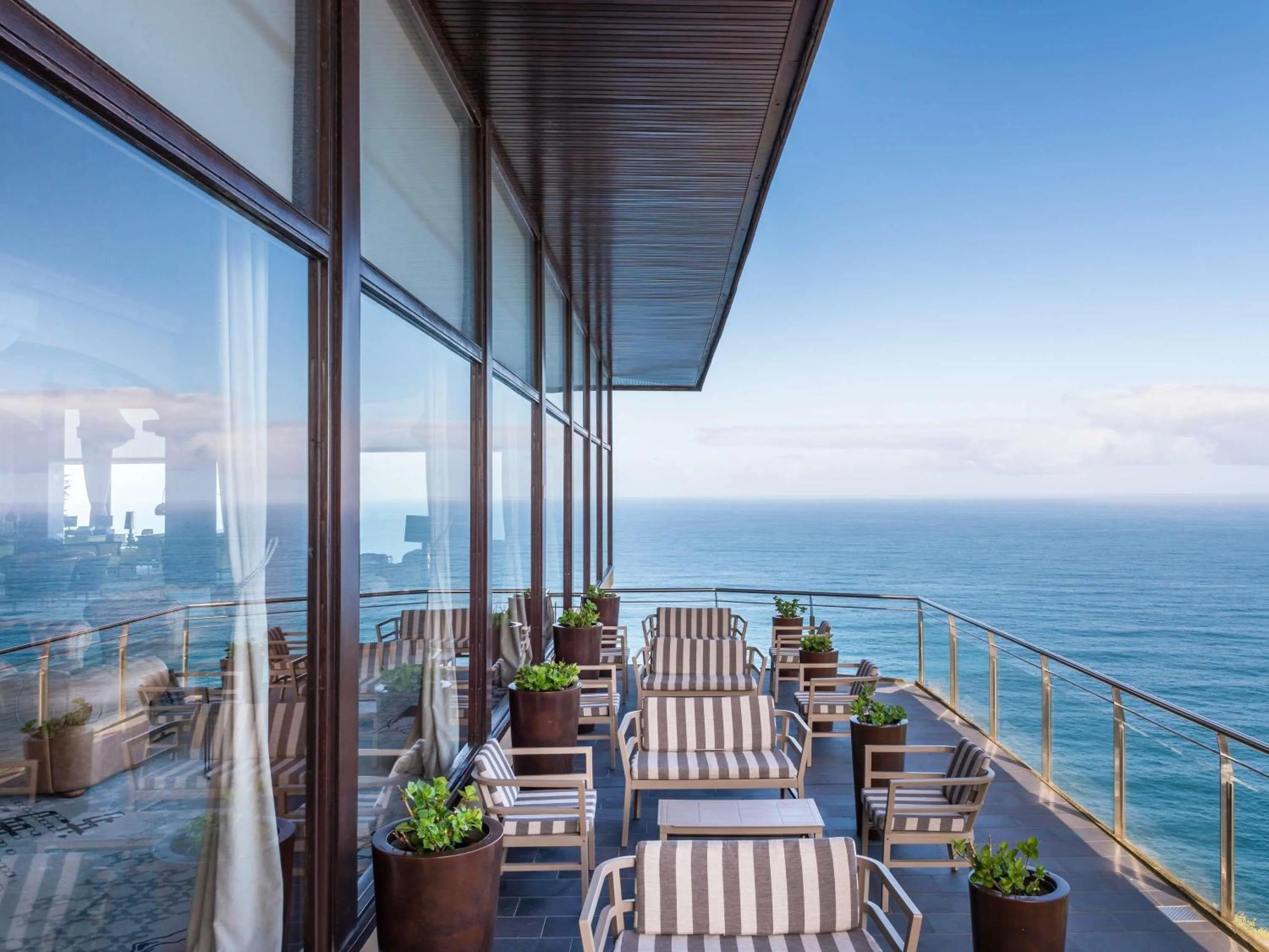 Lounge or bar in Mercure Monte Igueldo