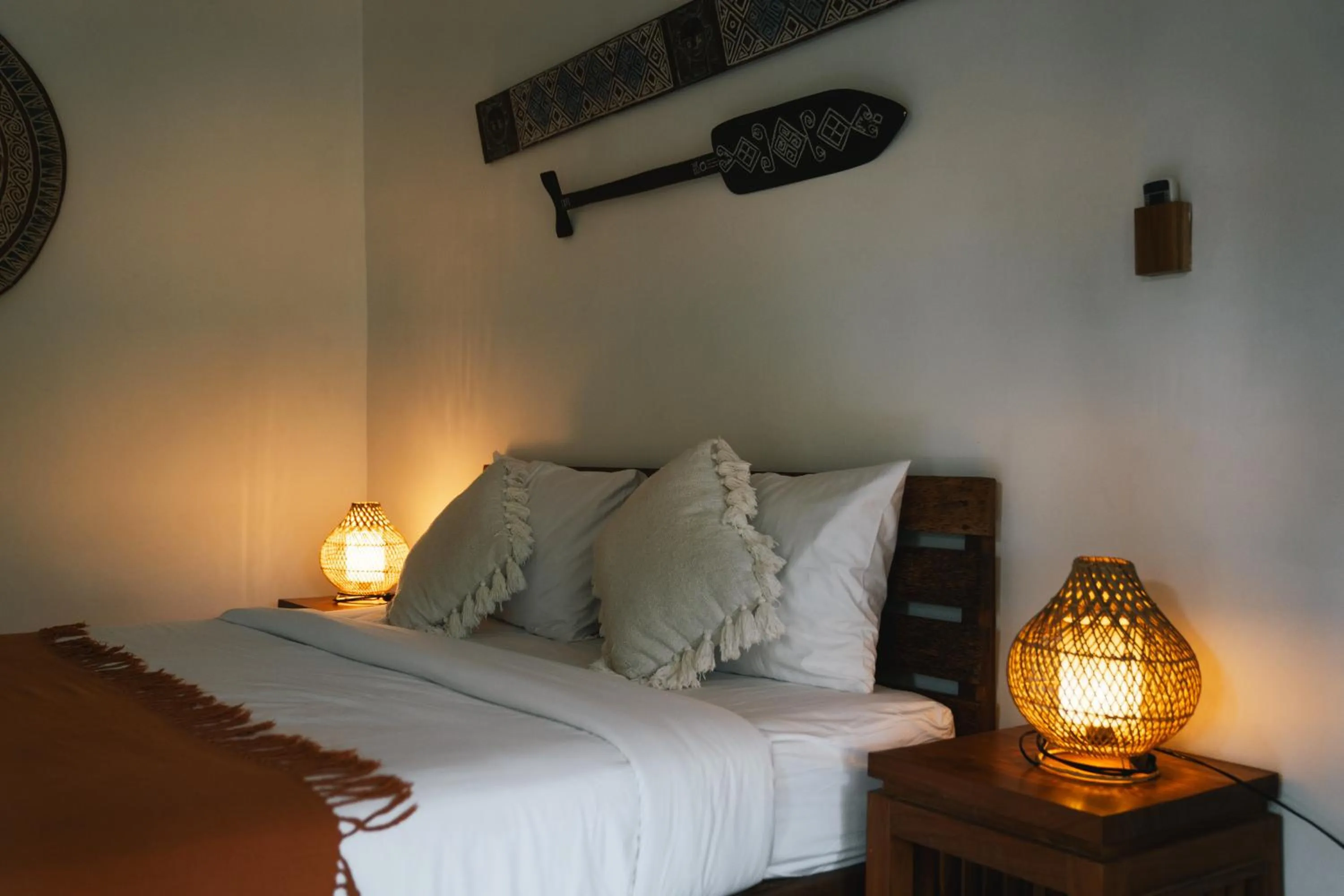 Photo of the whole room, Bed in Olo Surf Nature