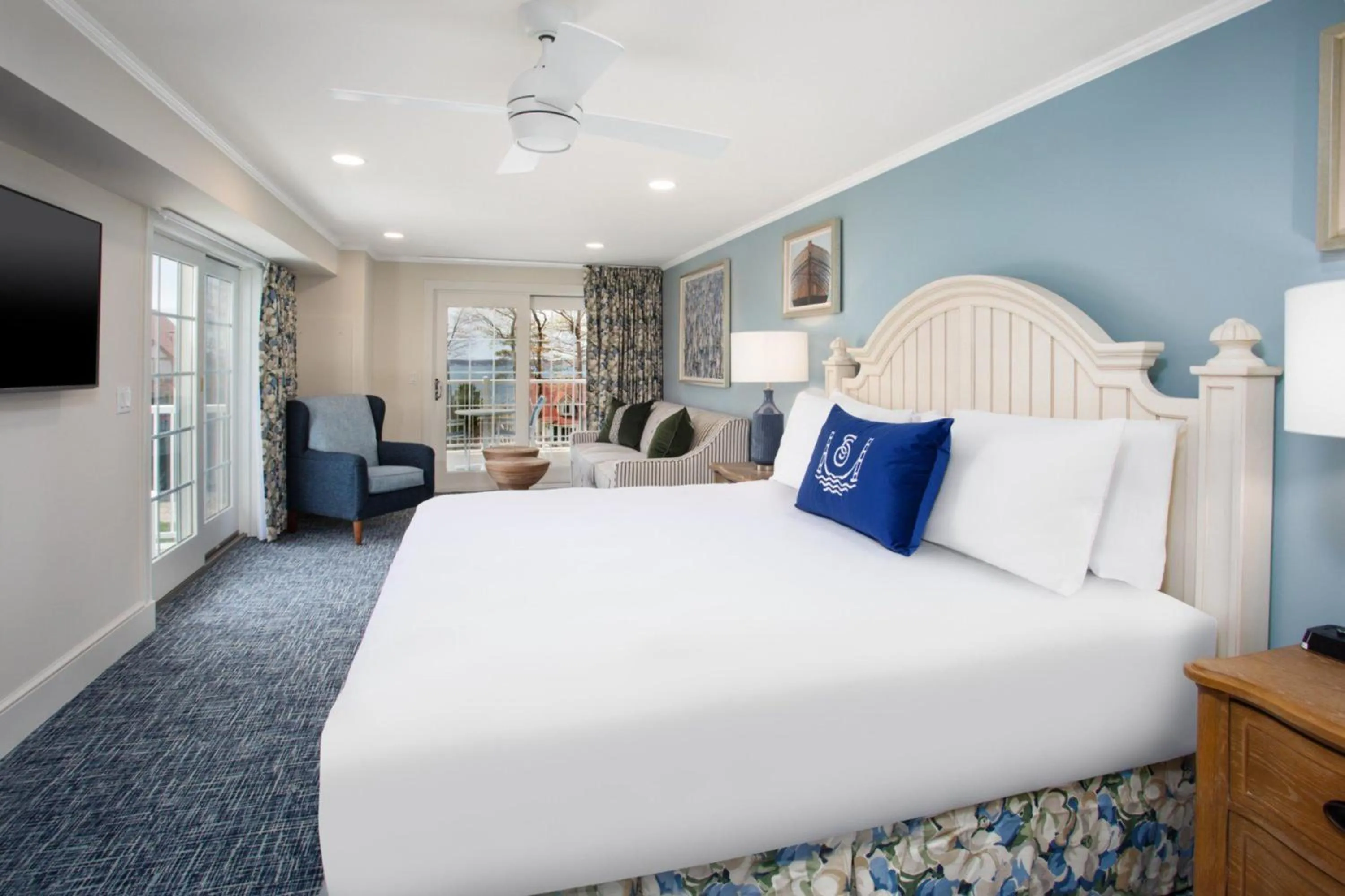 Bed in The Inn at Stonecliffe