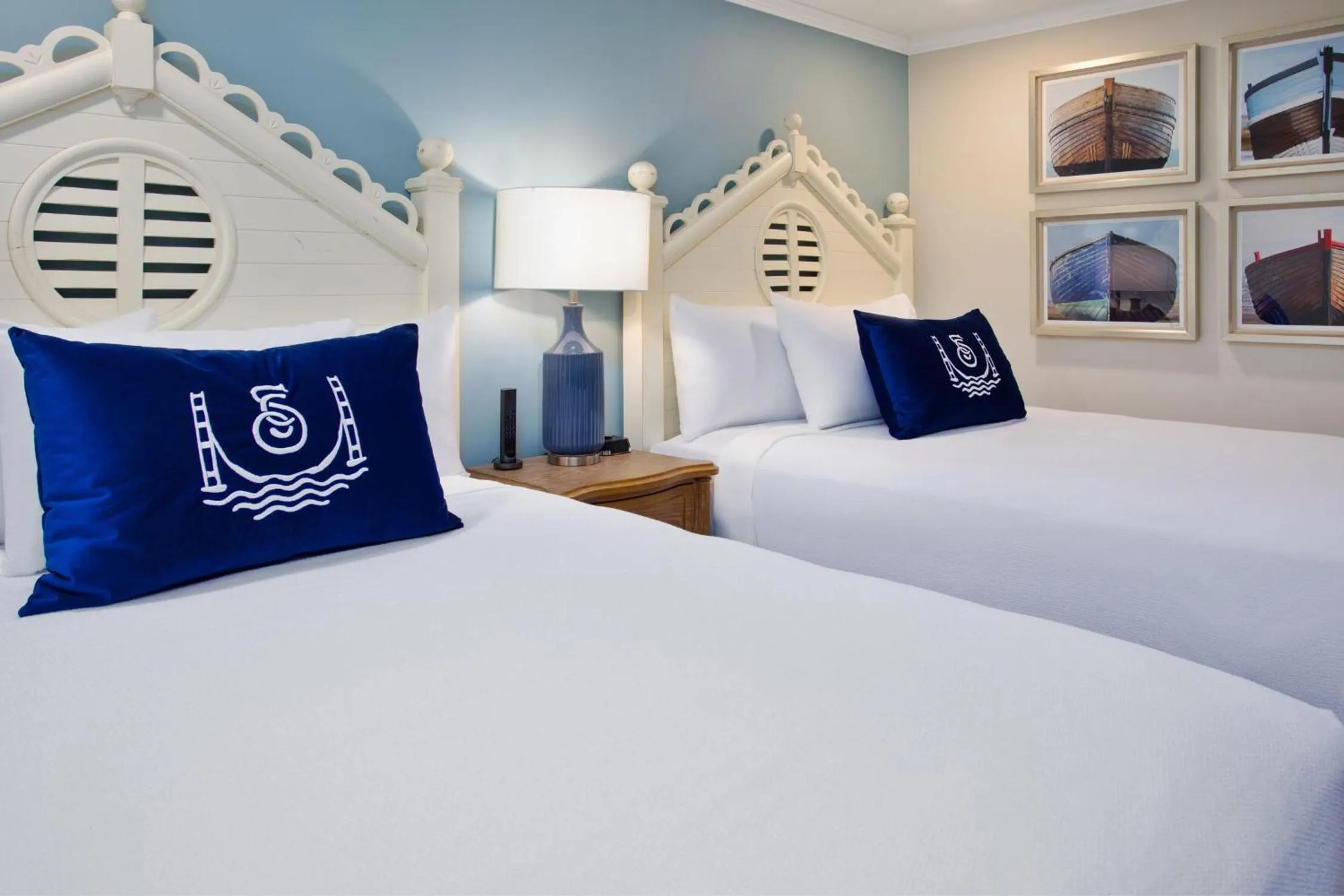 Bed in The Inn at Stonecliffe