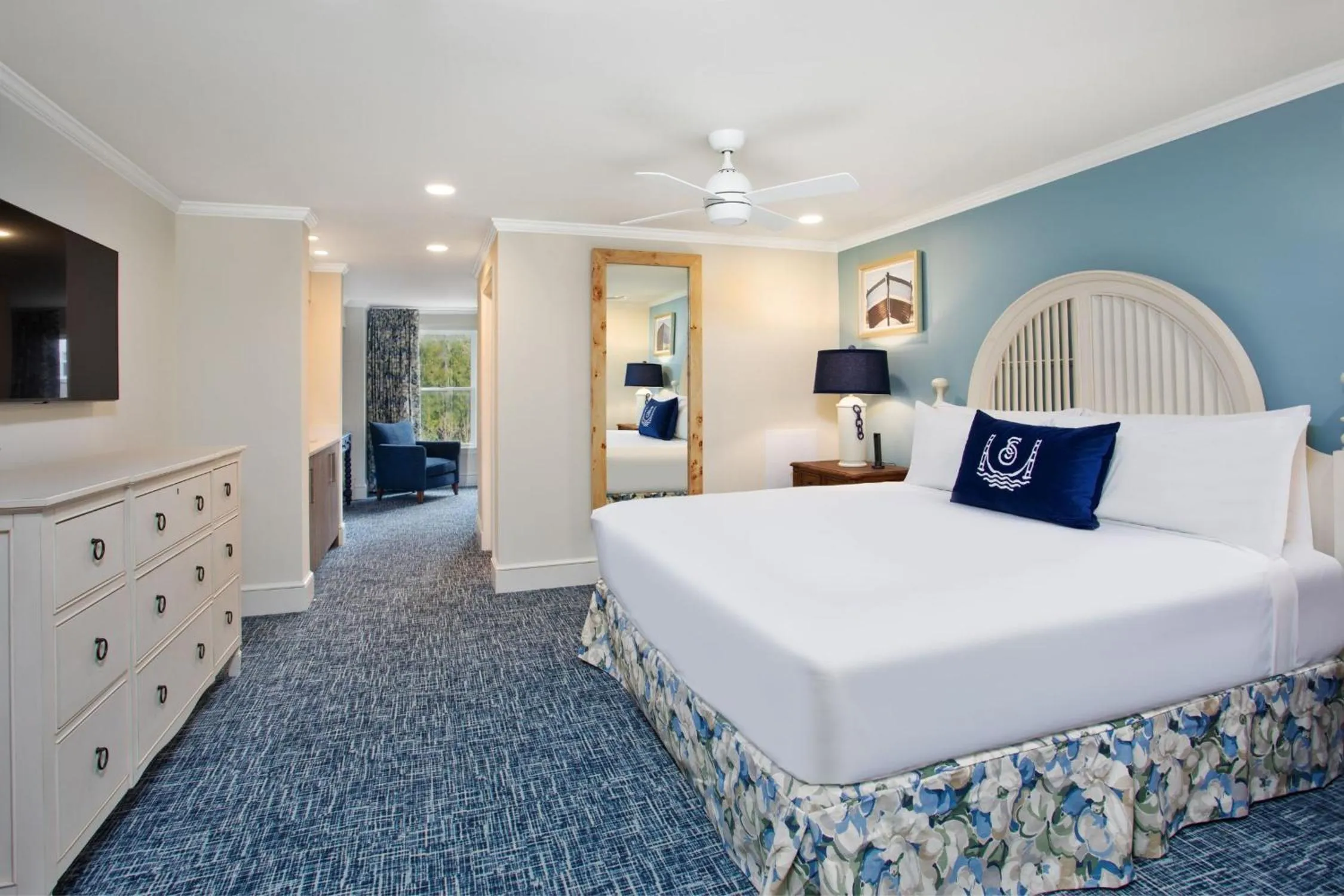 Bed in The Inn at Stonecliffe