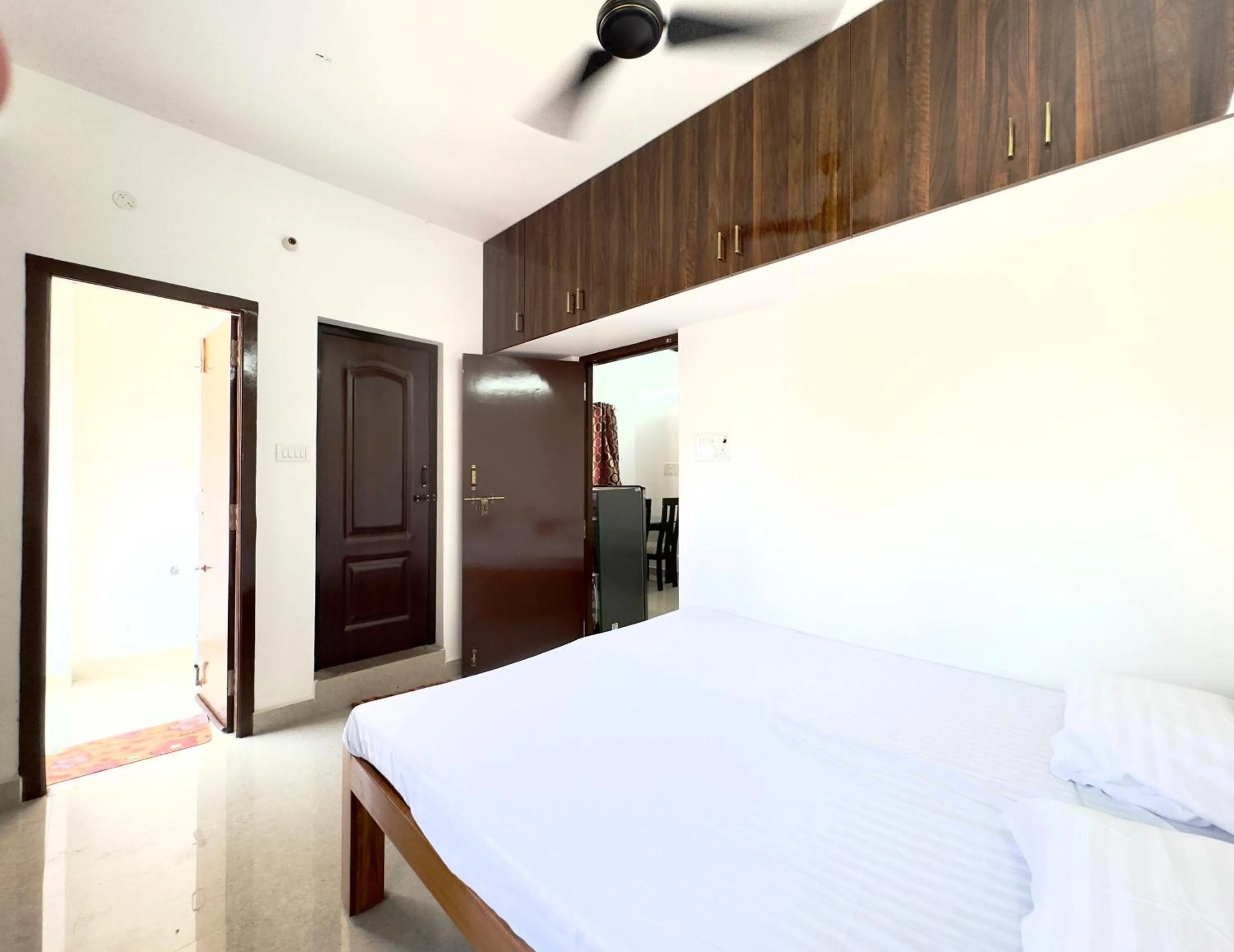 Bed in Sishya Hotels & Service Apartment Thoraipakkam, Chennai OMR, IT Expressway