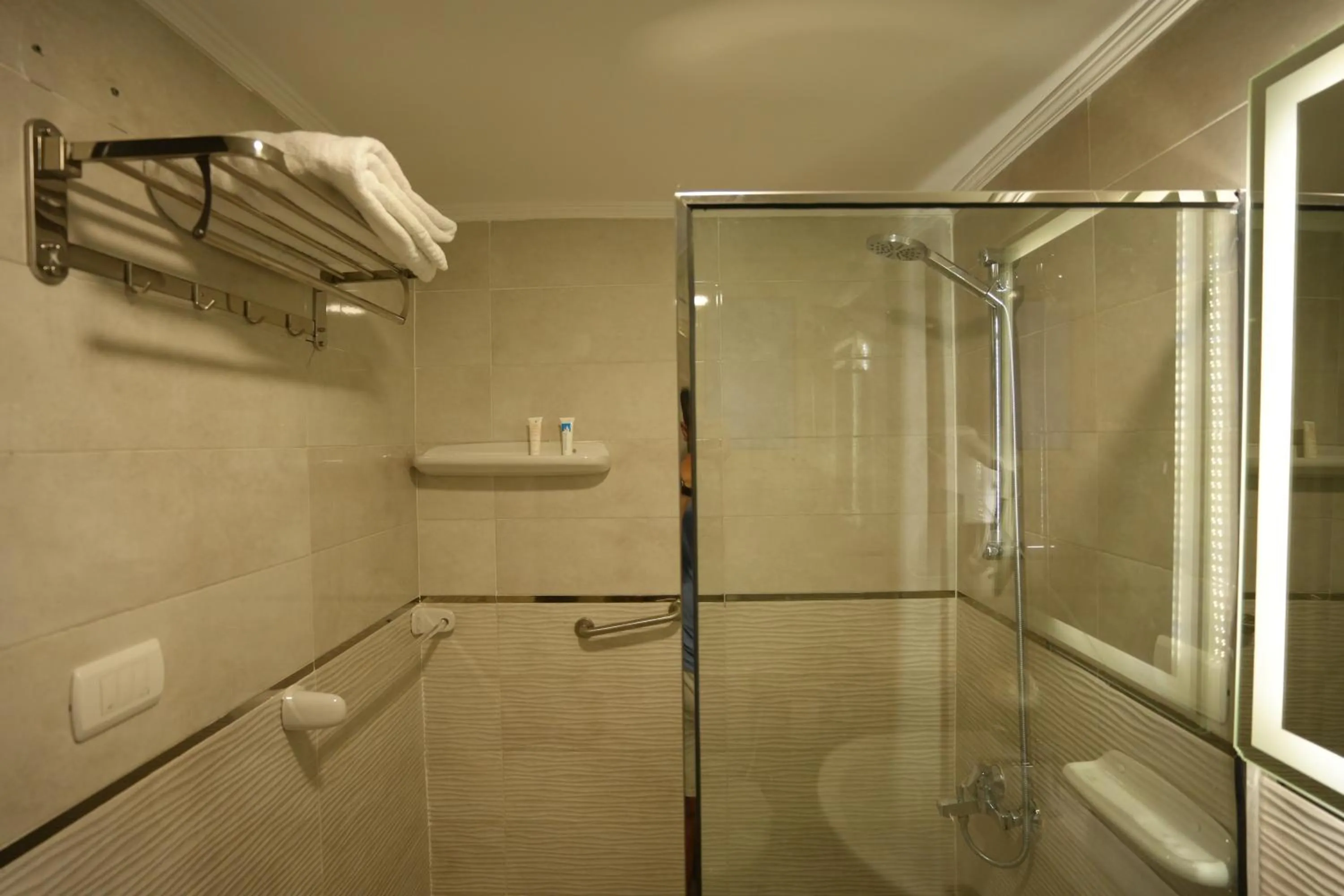 Mar Charbel Hotel Cairo