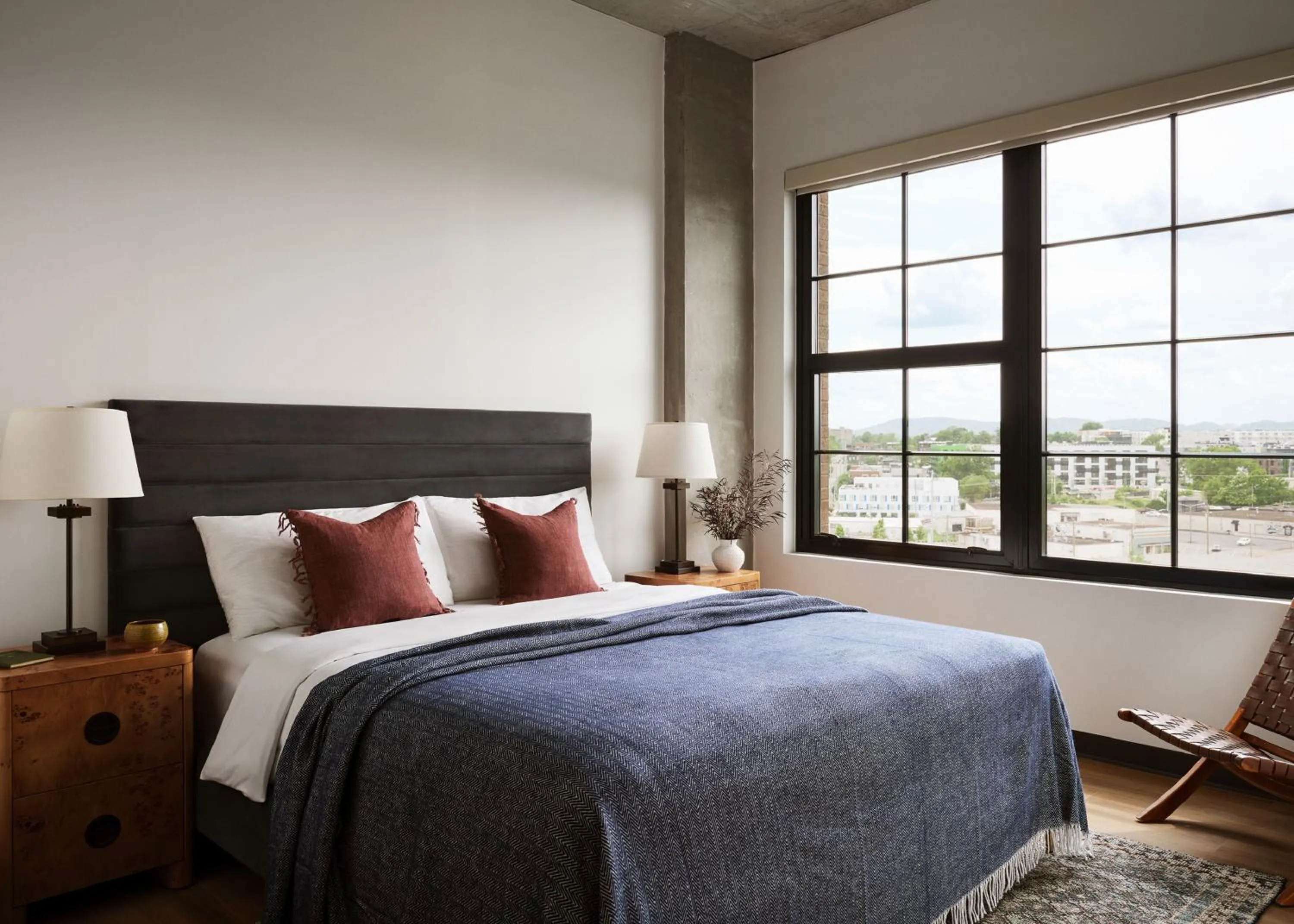 Bed in Memoir Wedgewood Houston