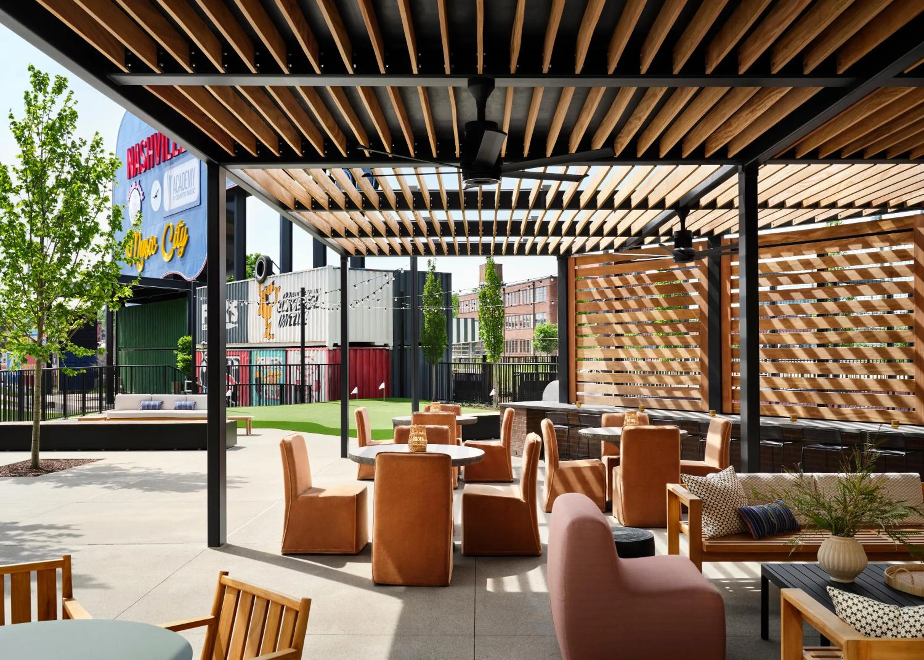 Balcony/Terrace in Memoir Wedgewood Houston