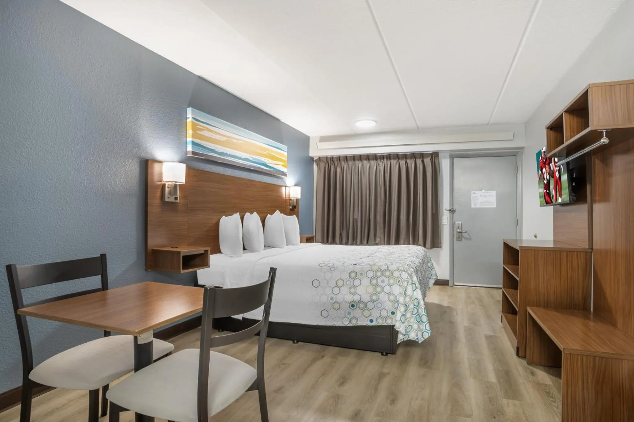 Property building, Bed in HomeTowne Studios by Red Roof Greenville