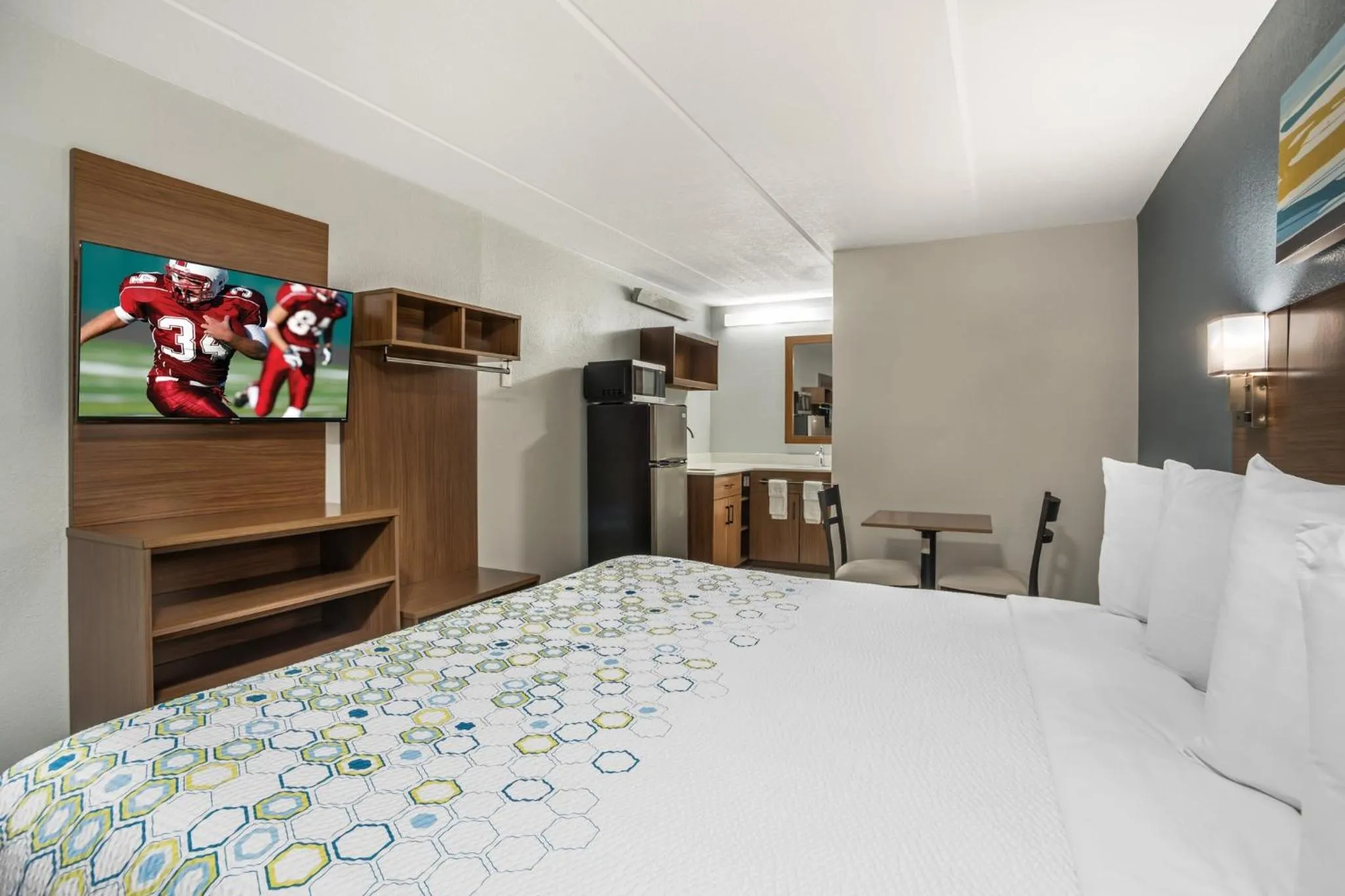 Property building, Bed in HomeTowne Studios by Red Roof Greenville