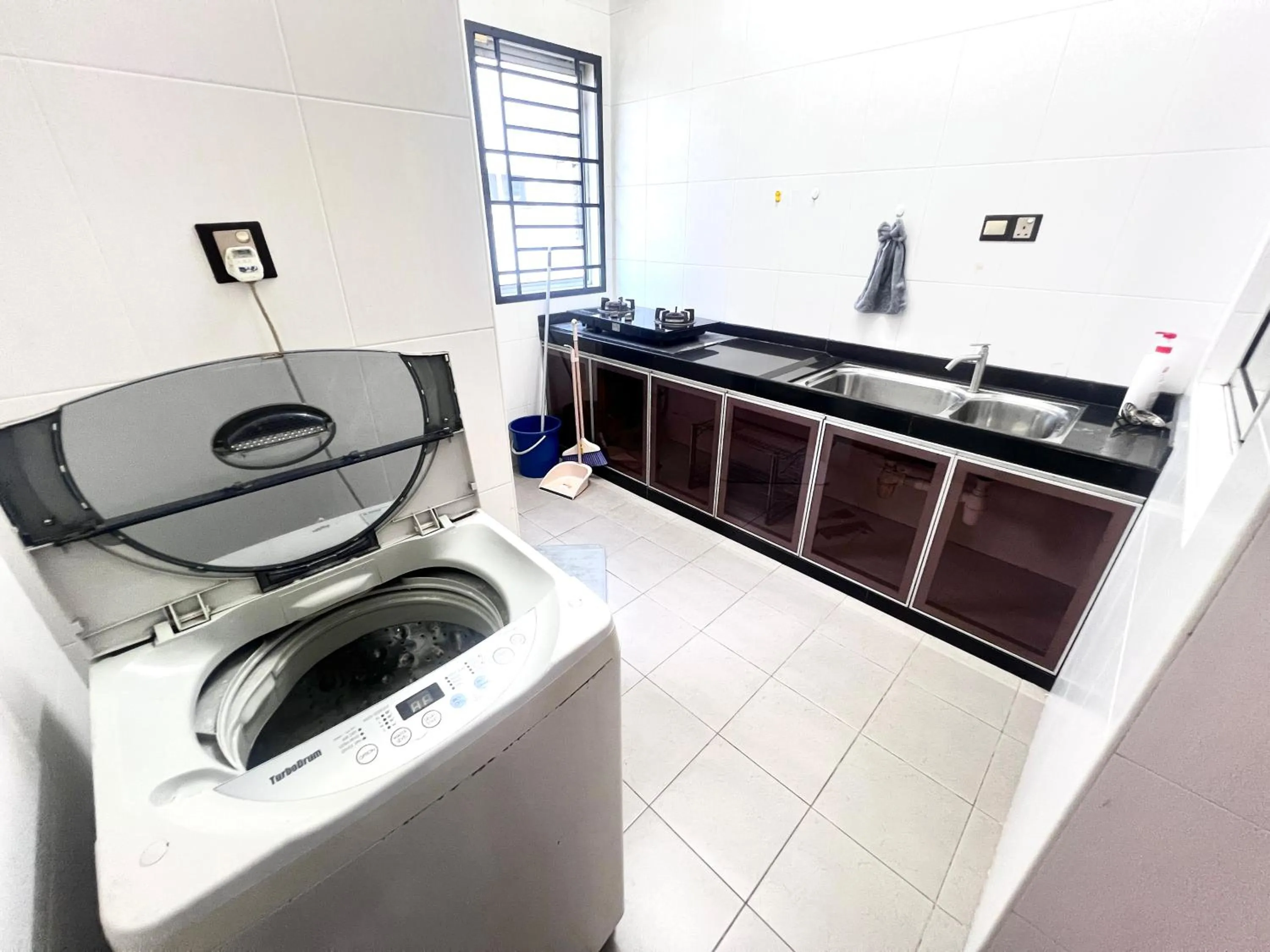 Lovely Homestay Austin Setia Indah 911