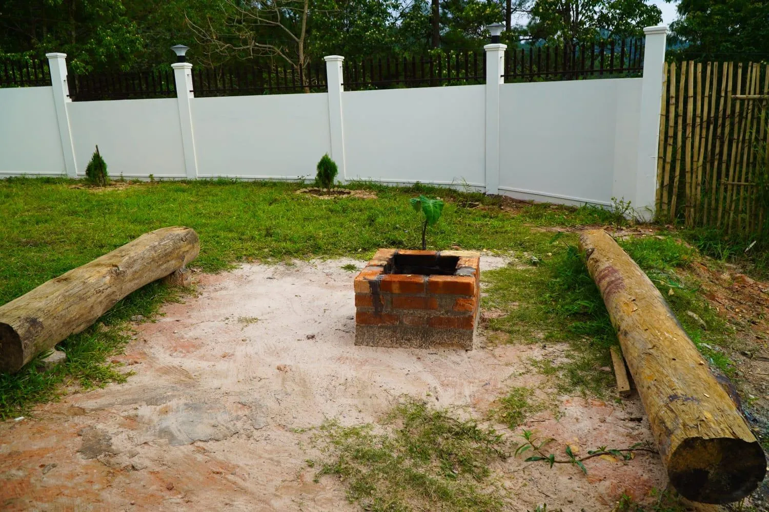 fireplace in ROYALTY GLOBAL HOMESTAY