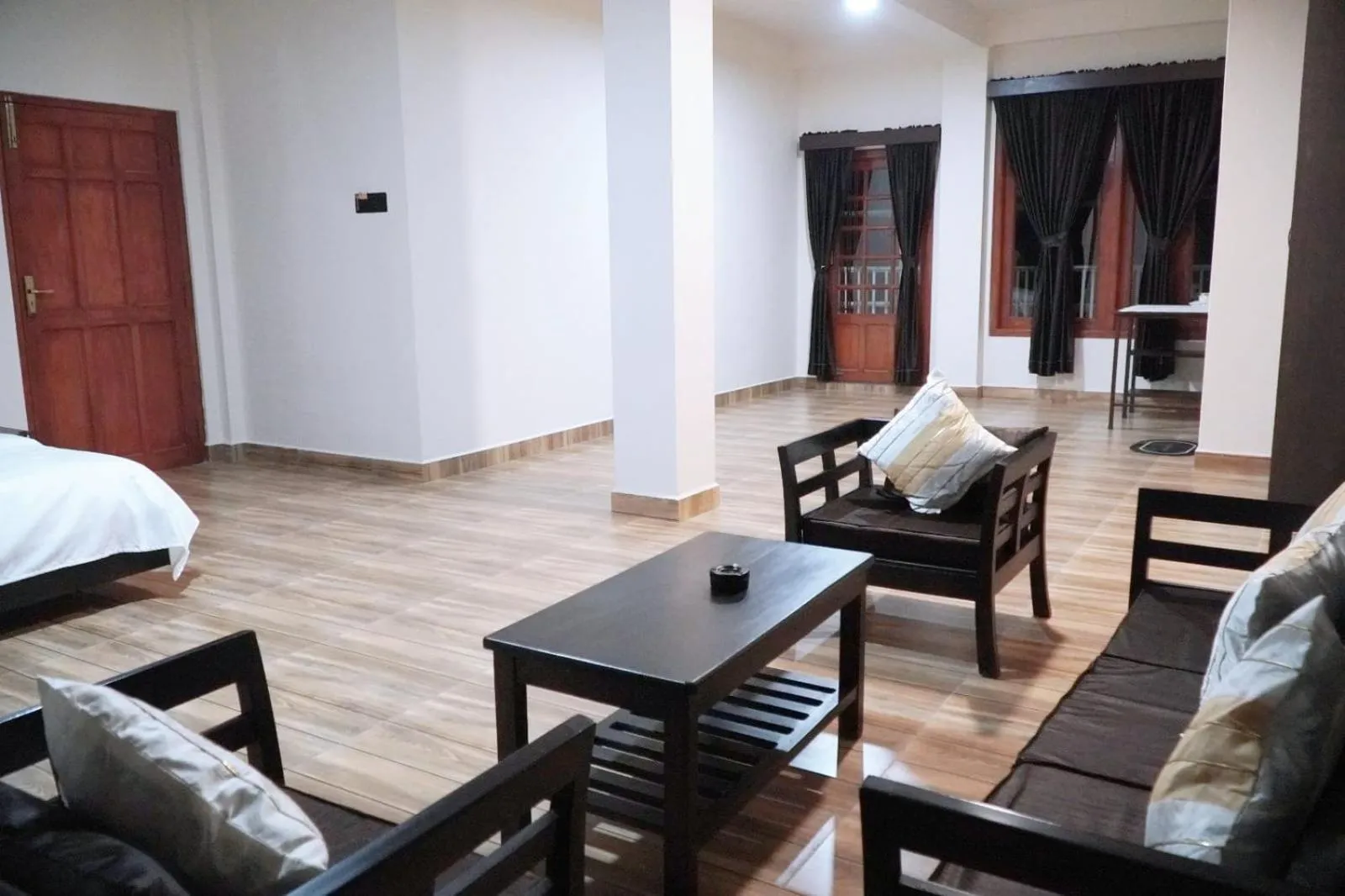 Photo of the whole room in ROYALTY GLOBAL HOMESTAY