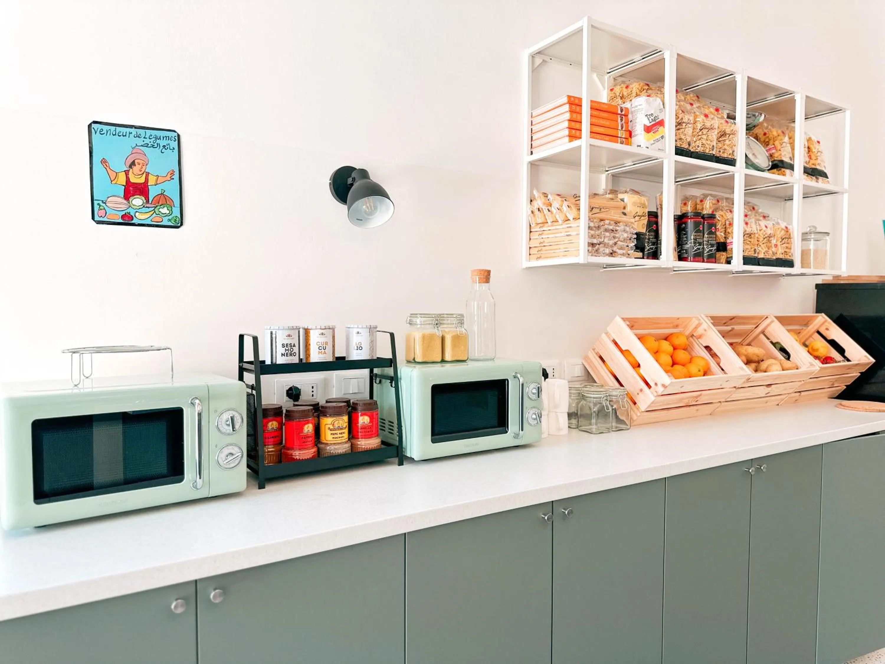 Kitchen or kitchenette in Ostello Bello Palermo