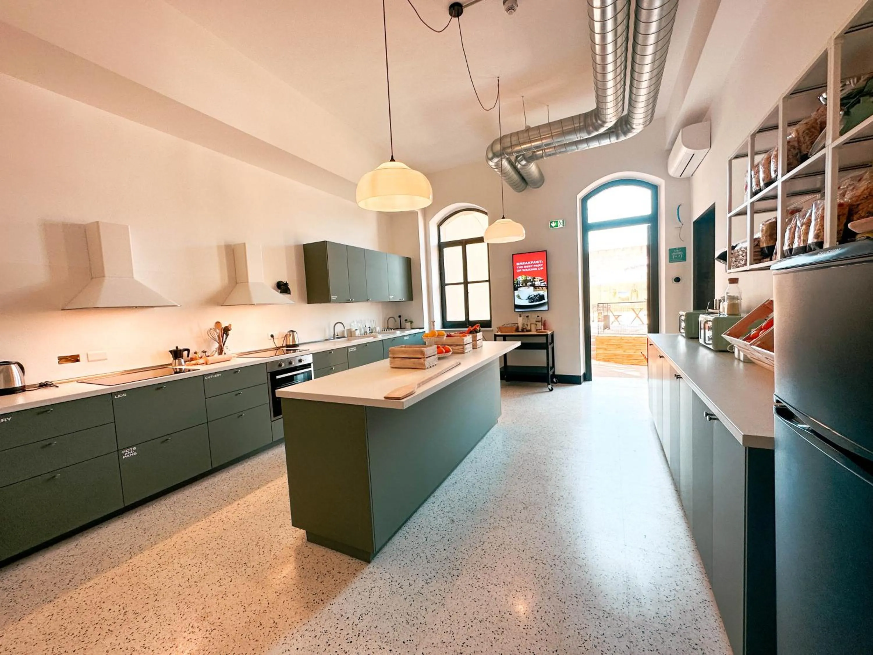 Kitchen or kitchenette in Ostello Bello Palermo