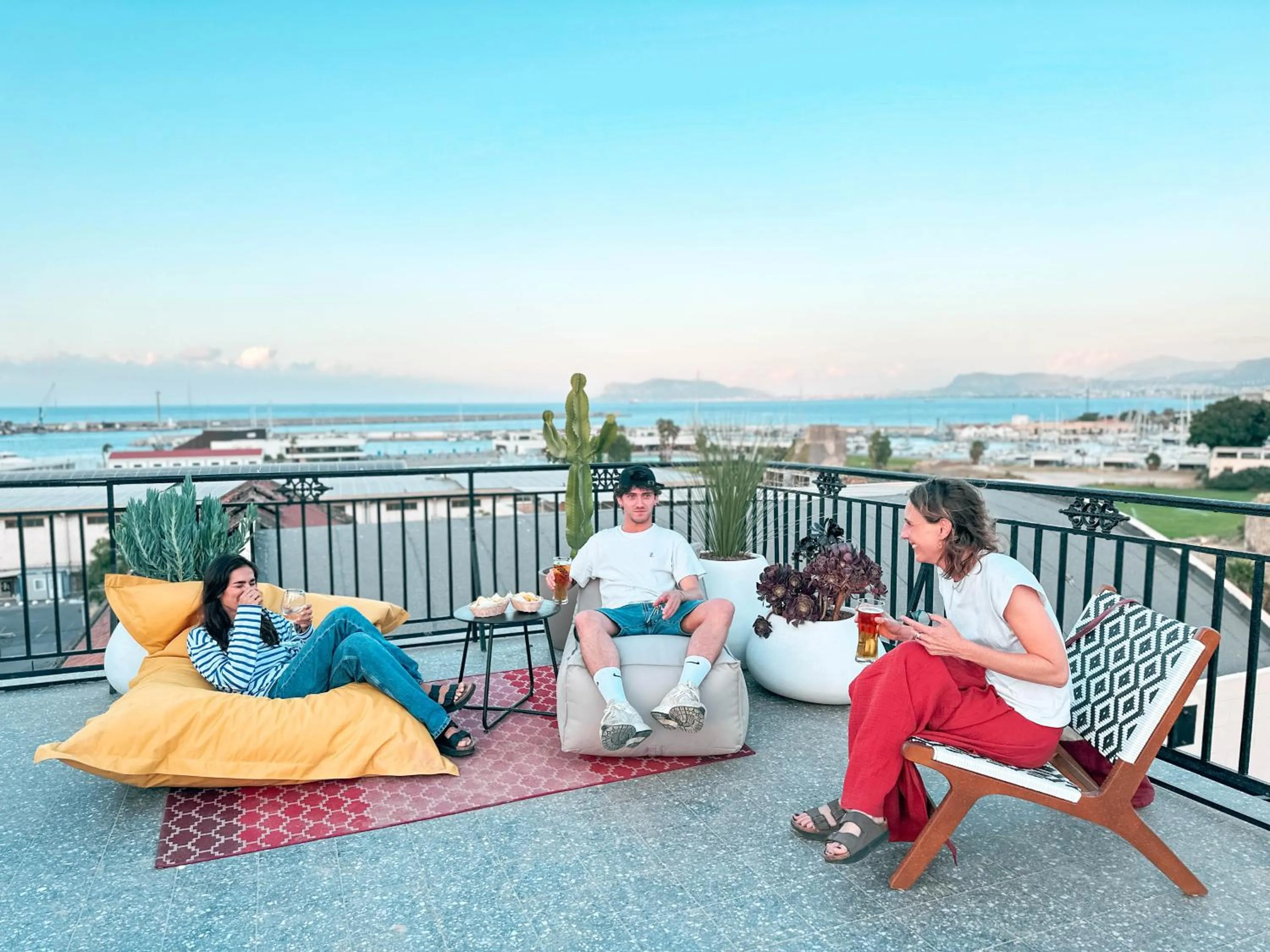Balcony/Terrace in Ostello Bello Palermo