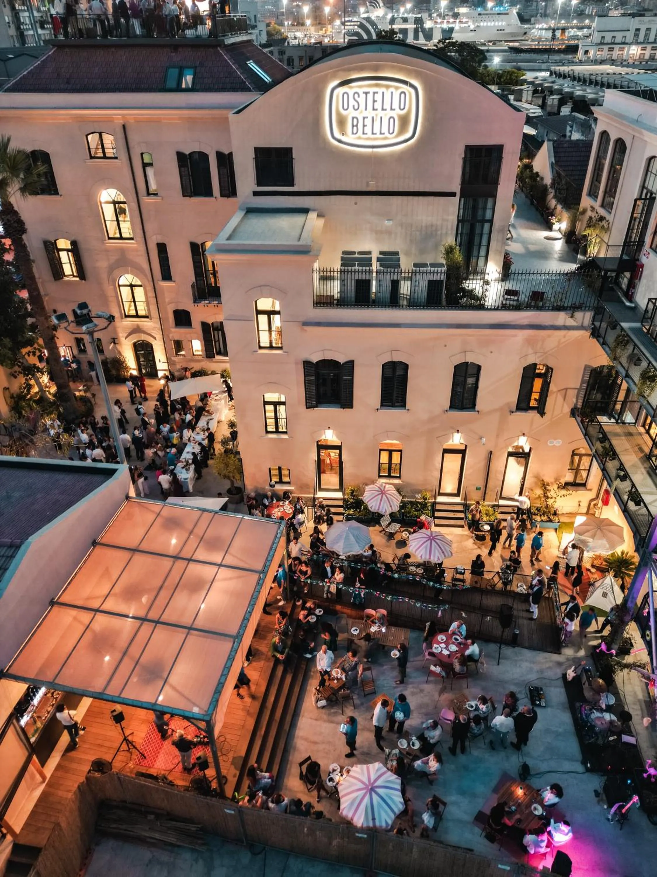 Patio in Ostello Bello Palermo