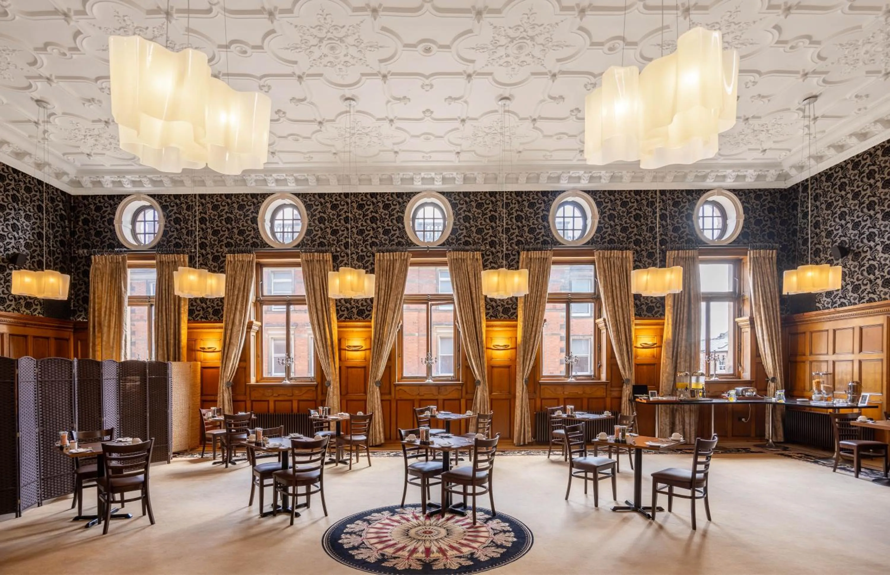 Restaurant/places to eat in Cathedral Quarter Hotel - Derby