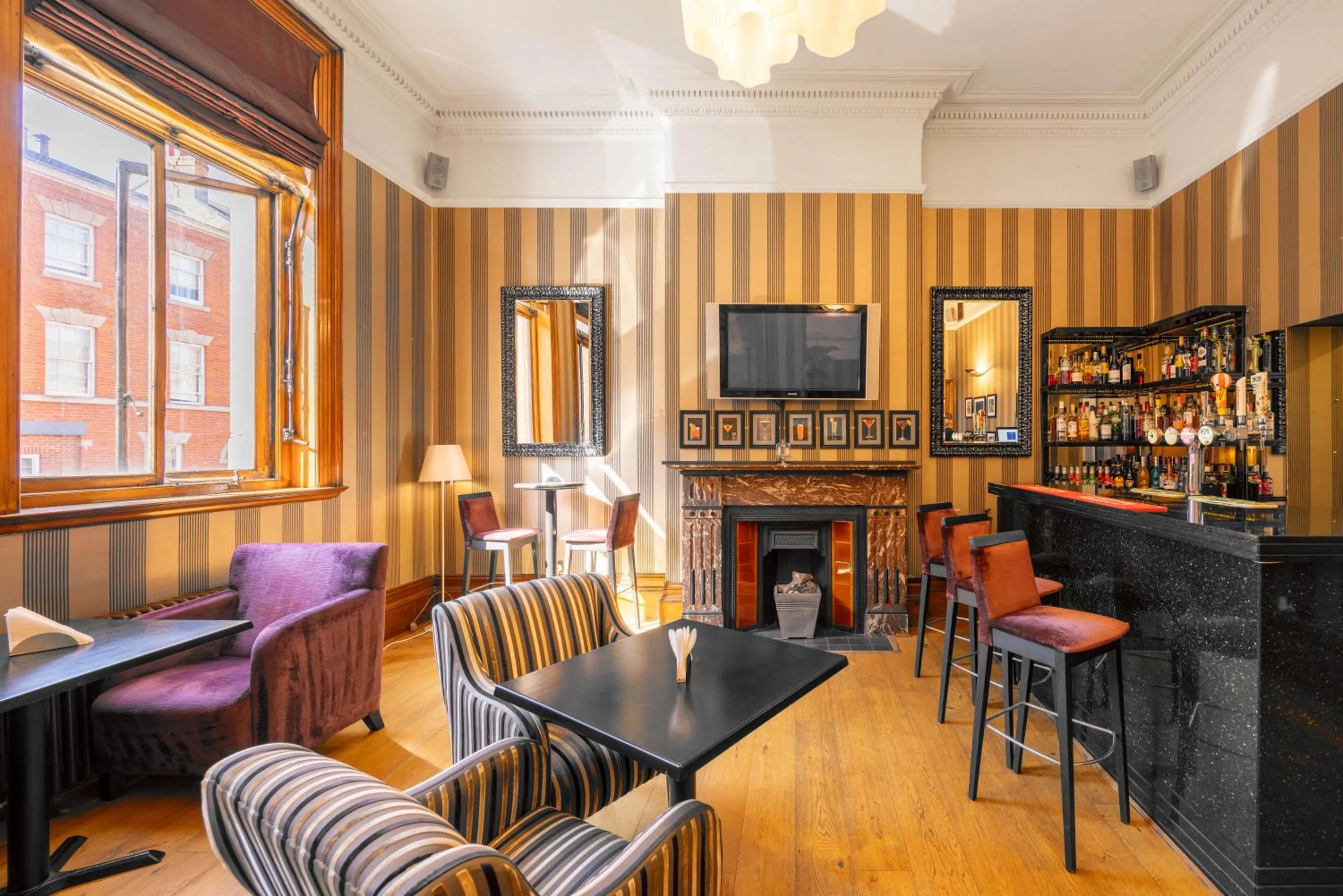 Restaurant/places to eat in Cathedral Quarter Hotel - Derby