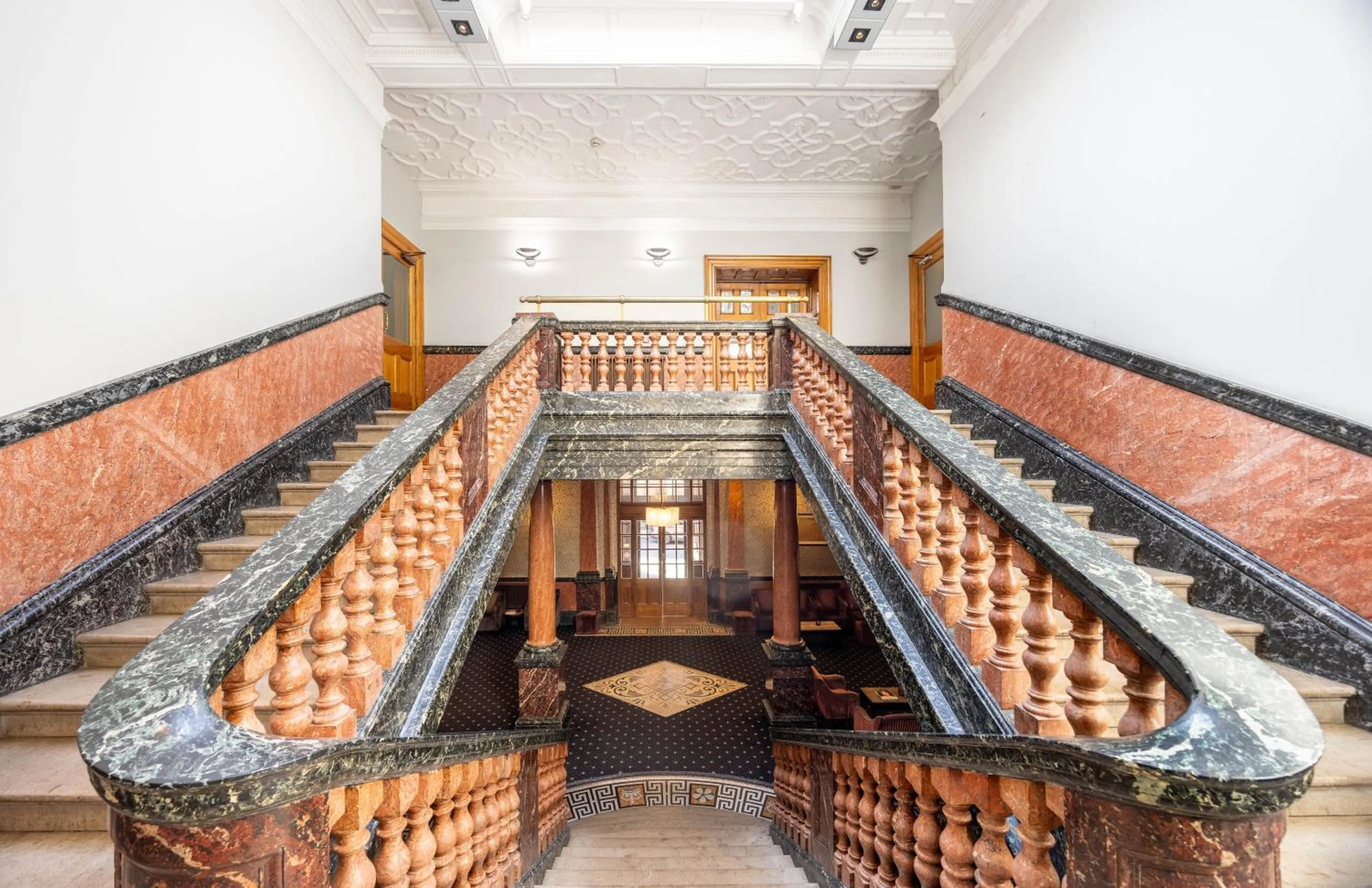Lobby or reception in Cathedral Quarter Hotel - Derby