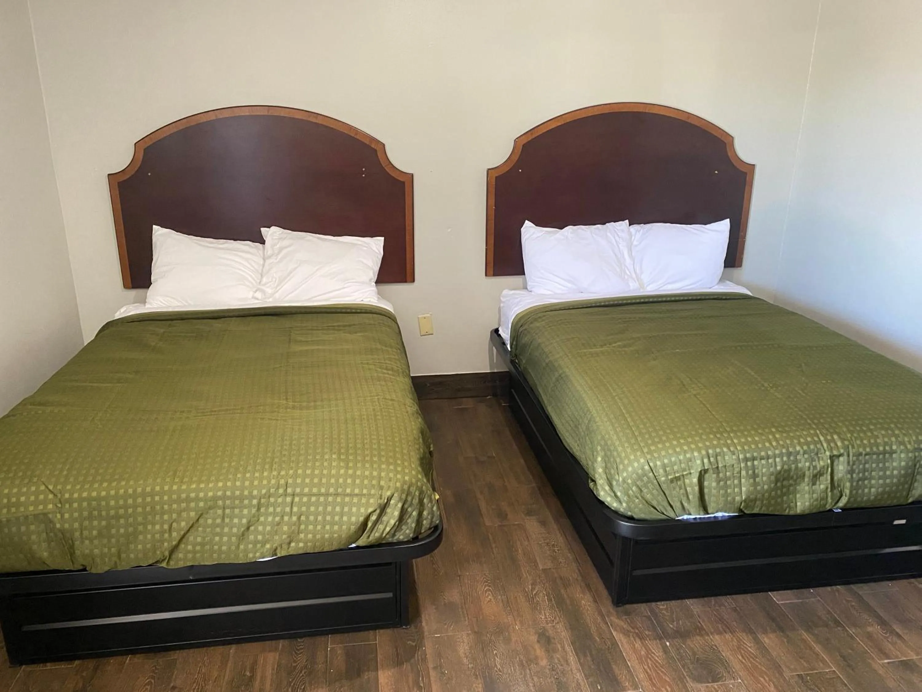 Bed in PASCAGOULA EXTENDED STAY