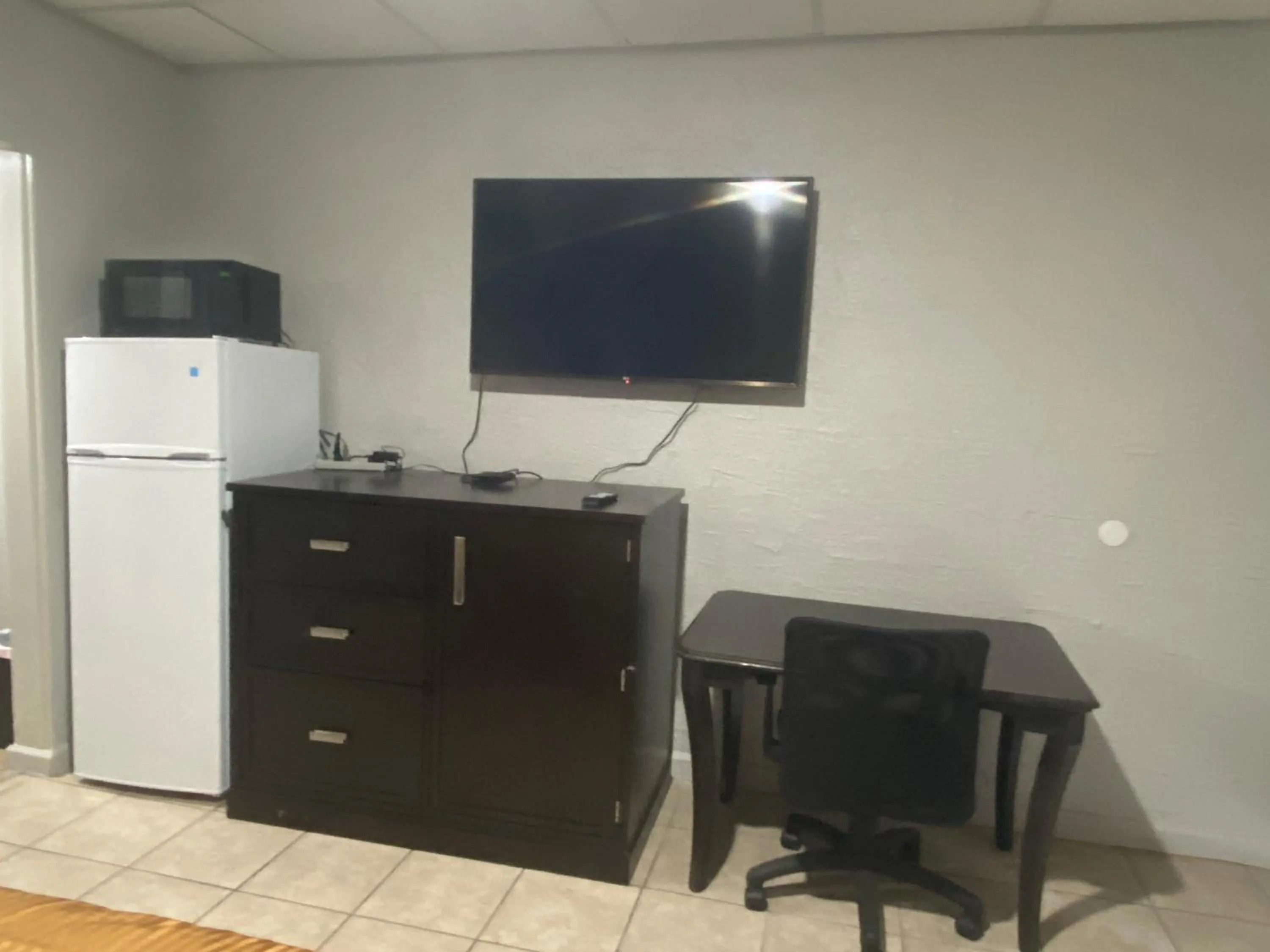 TV and multimedia in PASCAGOULA EXTENDED STAY