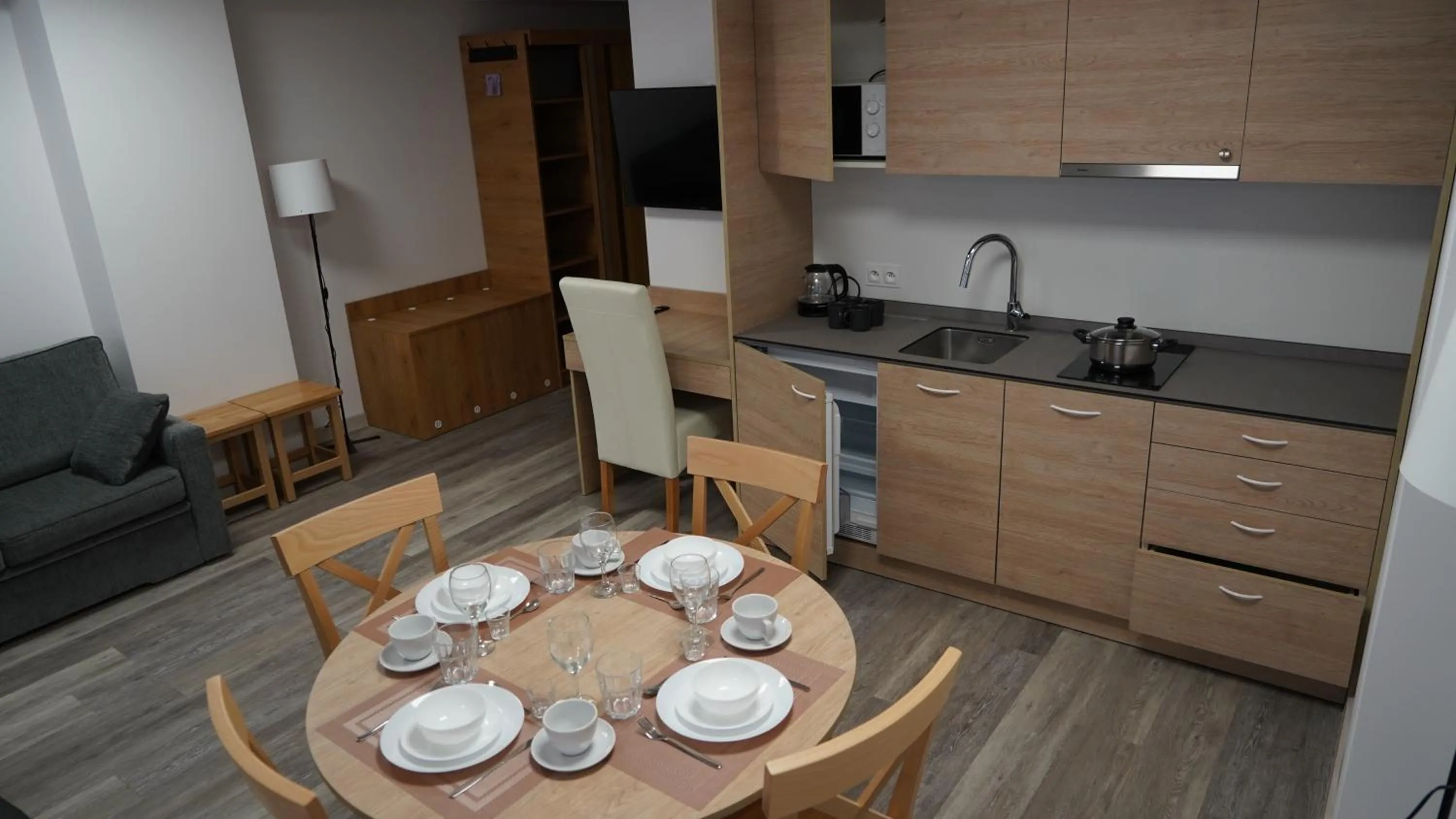 Coffee/tea facilities in Apartament Aparthotel Passage