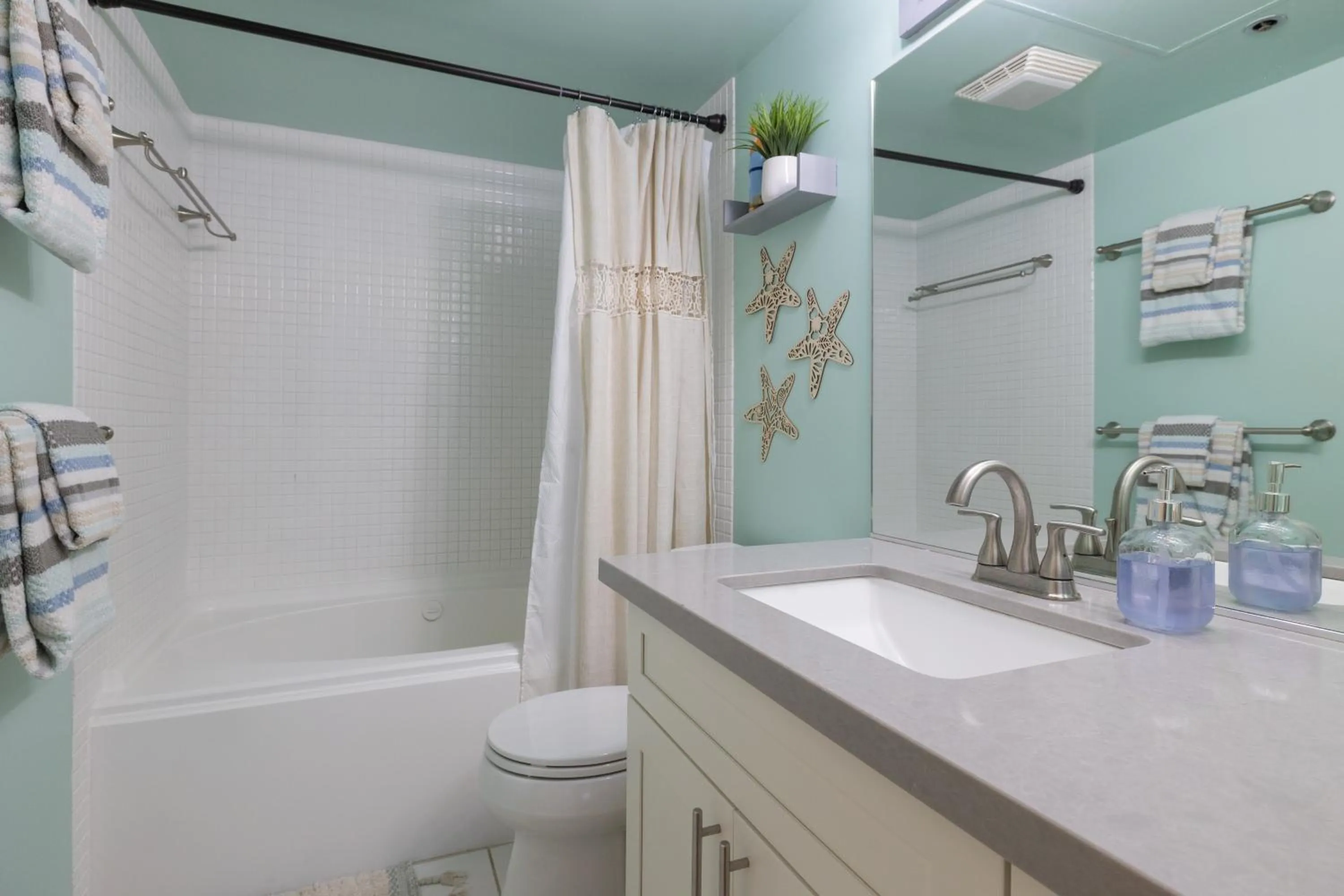 Bathroom in Bishop Suites at Executive Centre