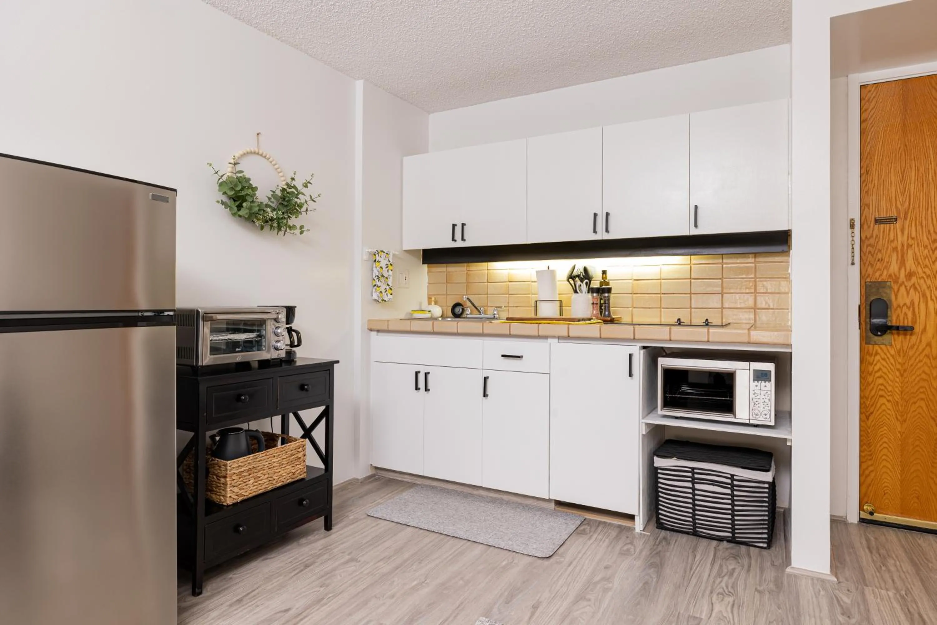 kitchen in Bishop Suites at Executive Centre