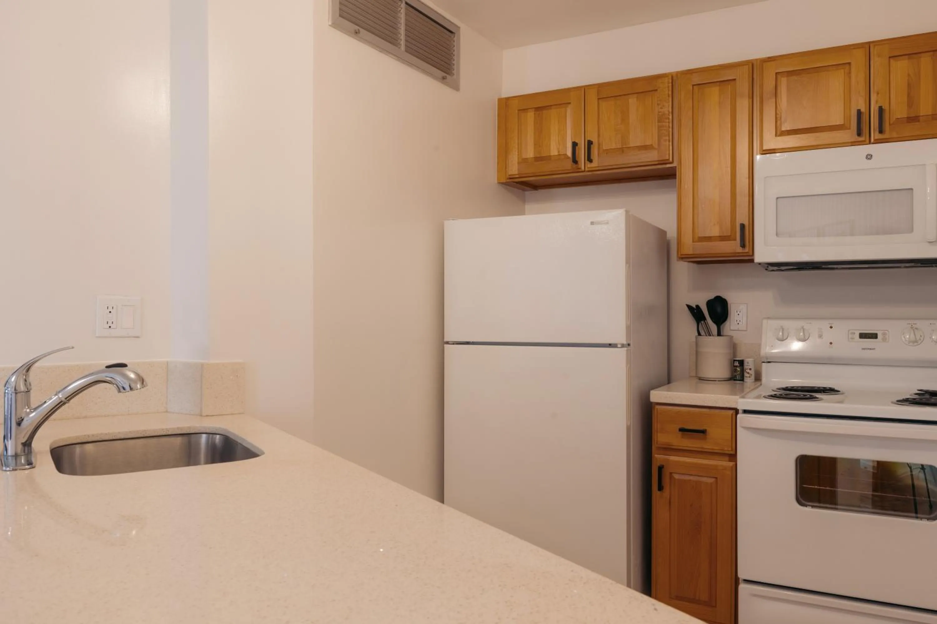 kitchen in Bishop Suites at Executive Centre