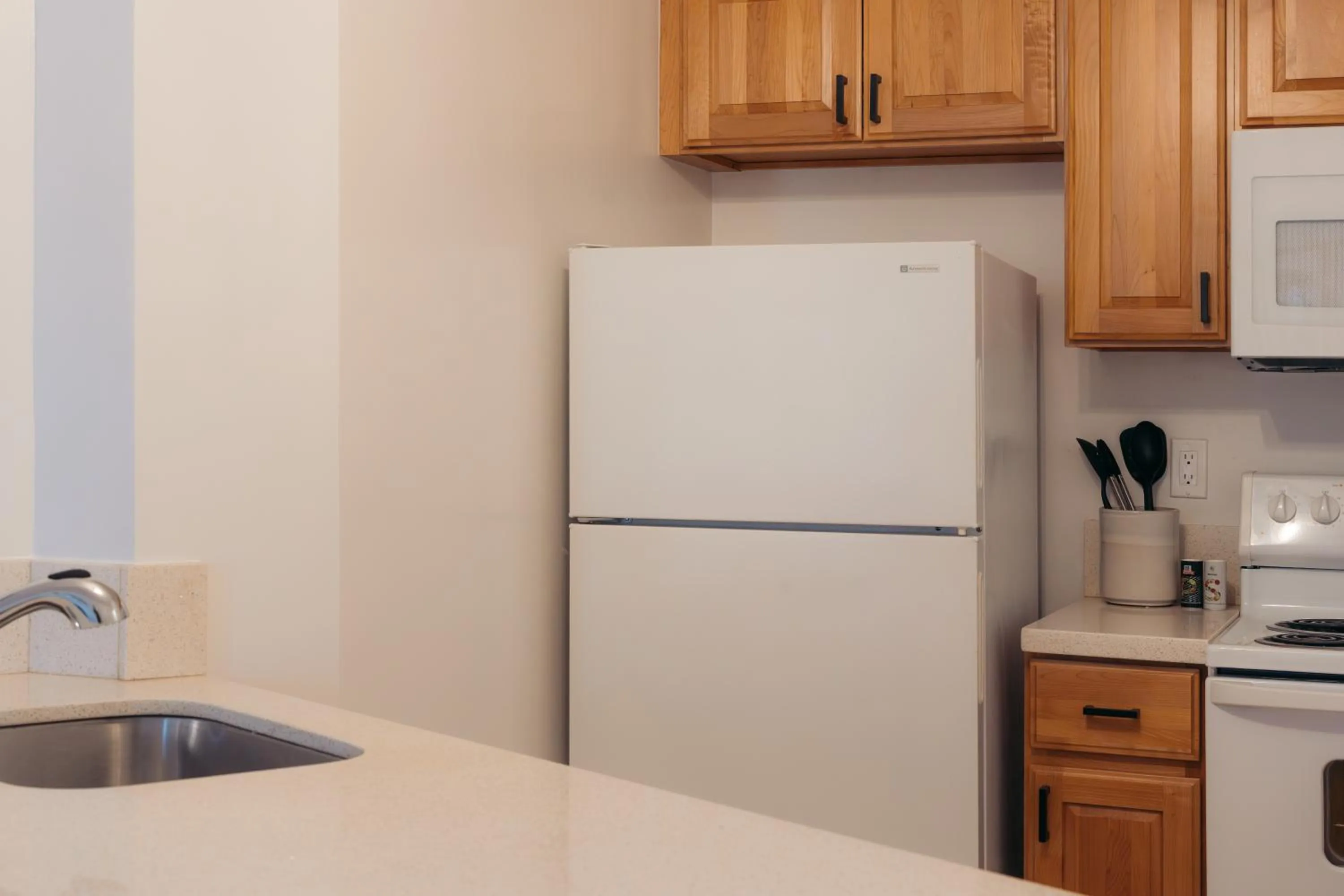 kitchen in Bishop Suites at Executive Centre