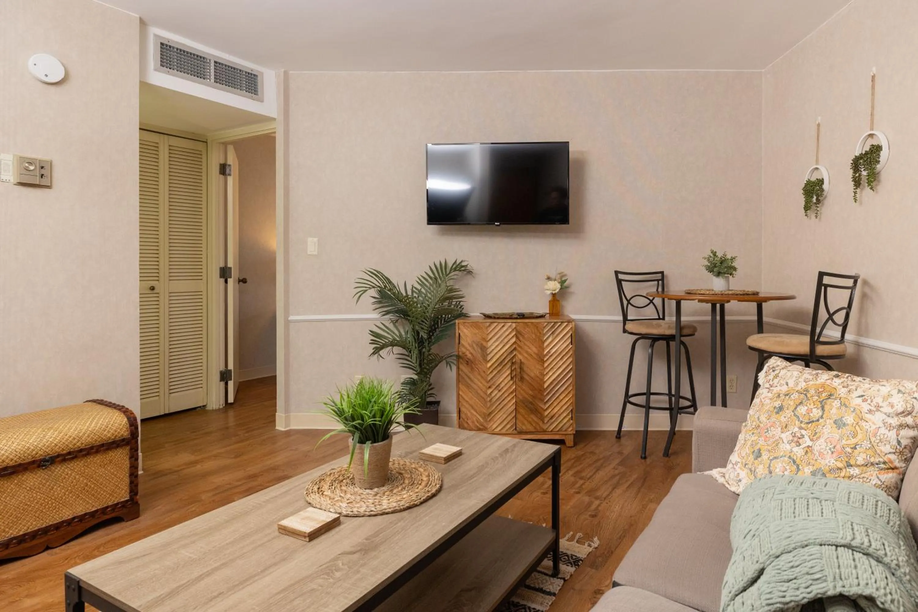 Living room in Bishop Suites at Executive Centre