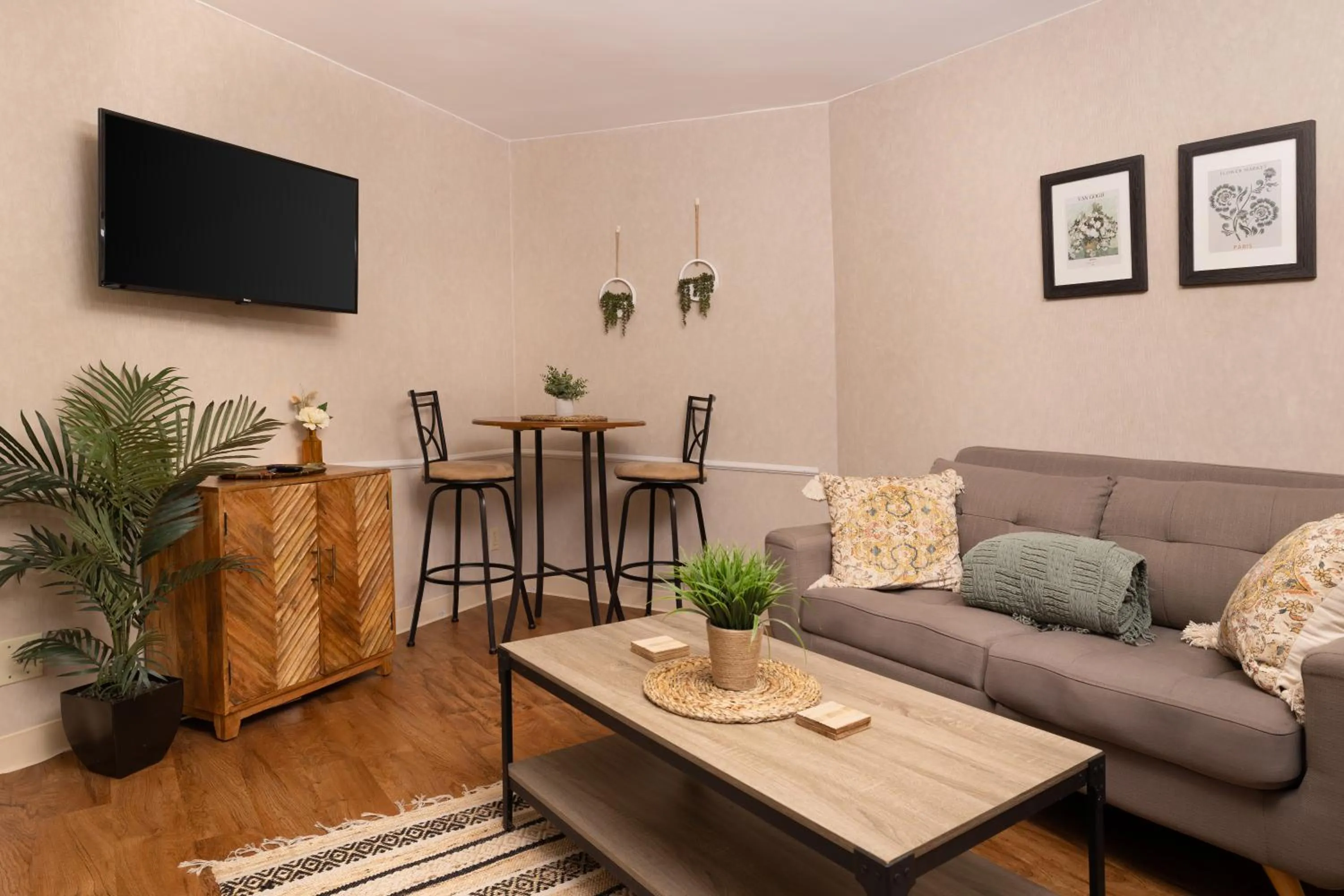 Living room in Bishop Suites at Executive Centre