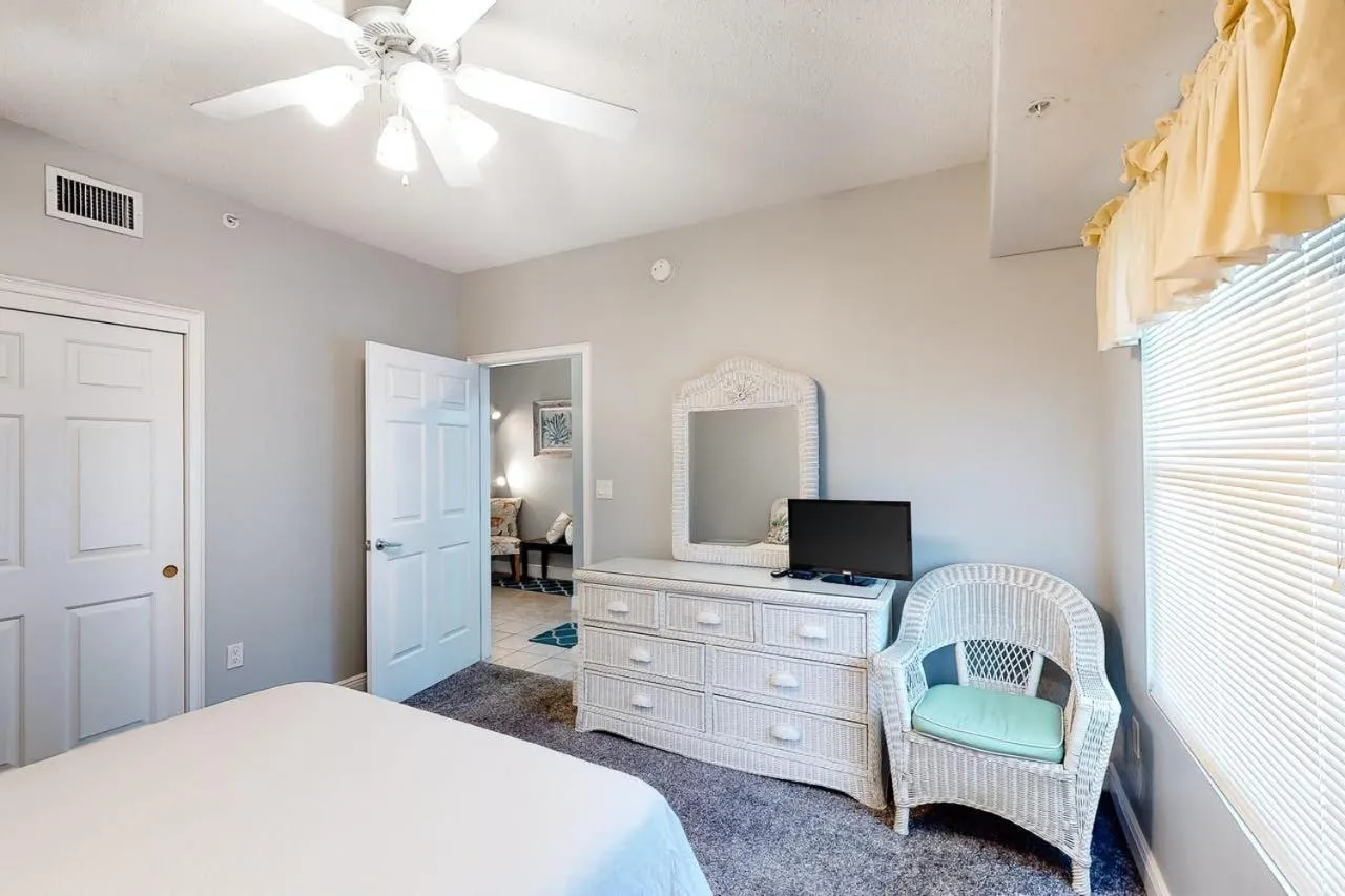 Waters Edge Condominiums