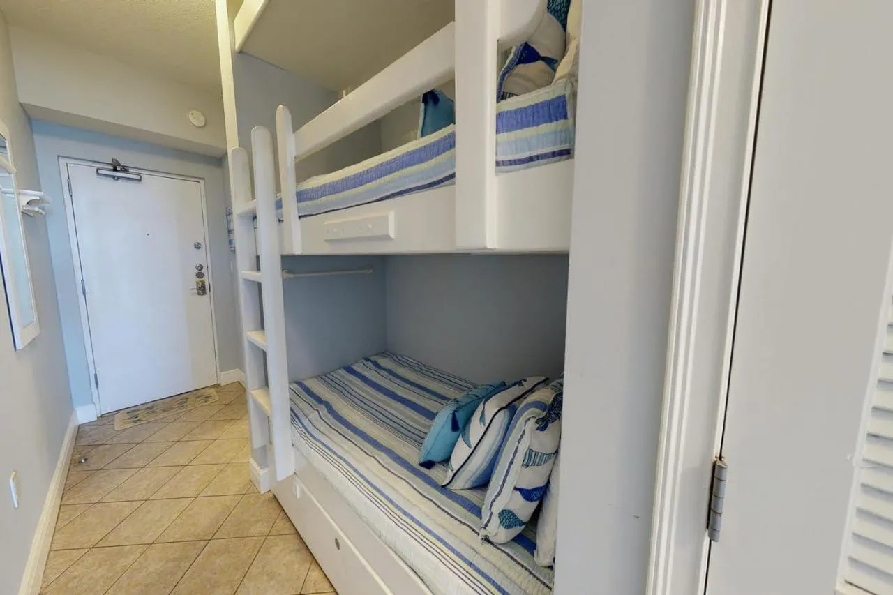 Waters Edge Condominiums